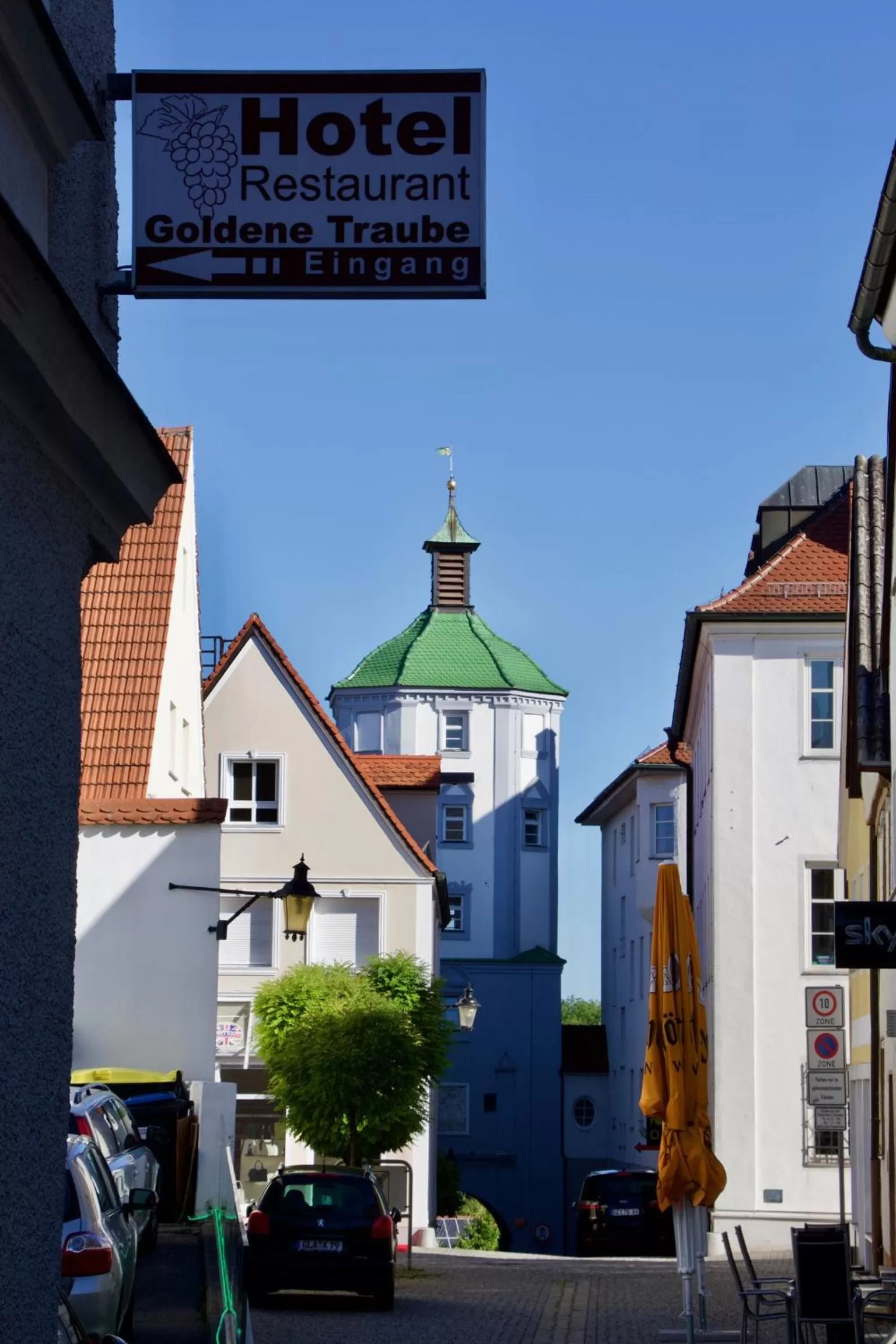 Property logo or sign in Hotel Goldene Traube