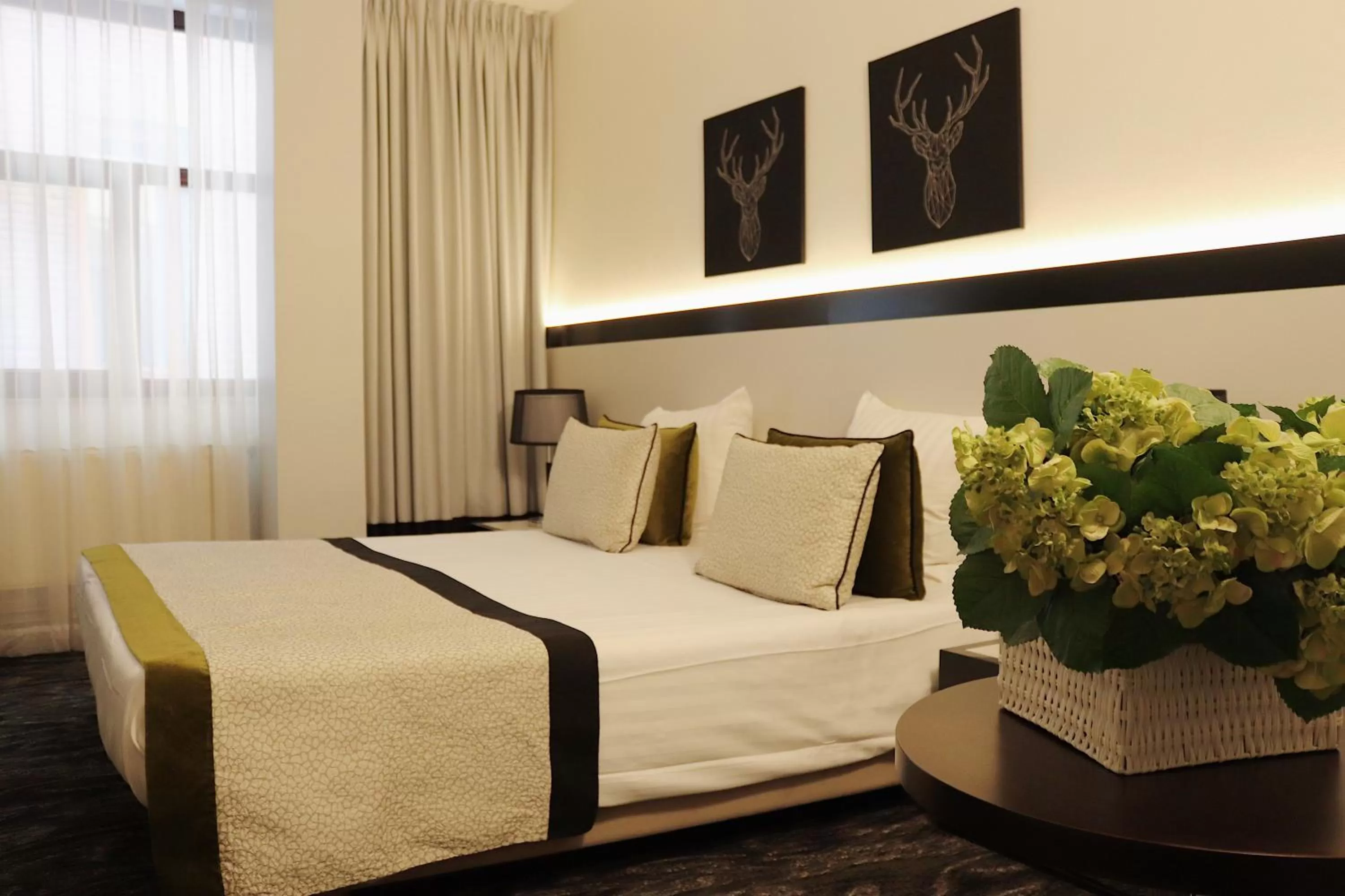 Photo of the whole room, Bed in Hotel Floris Arlequin Grand-Place