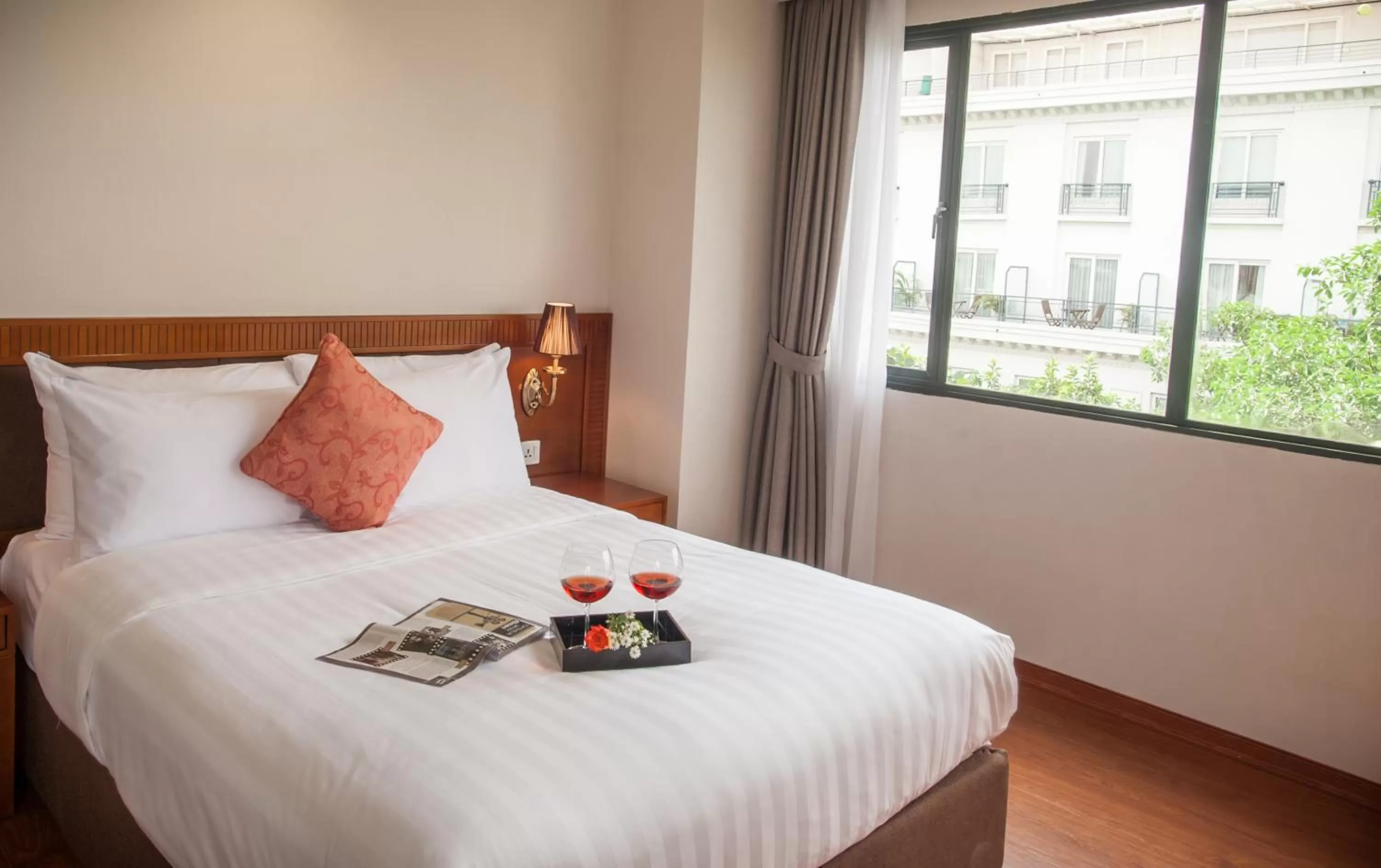 Bedroom, Room Photo in Mon Regency Hotel