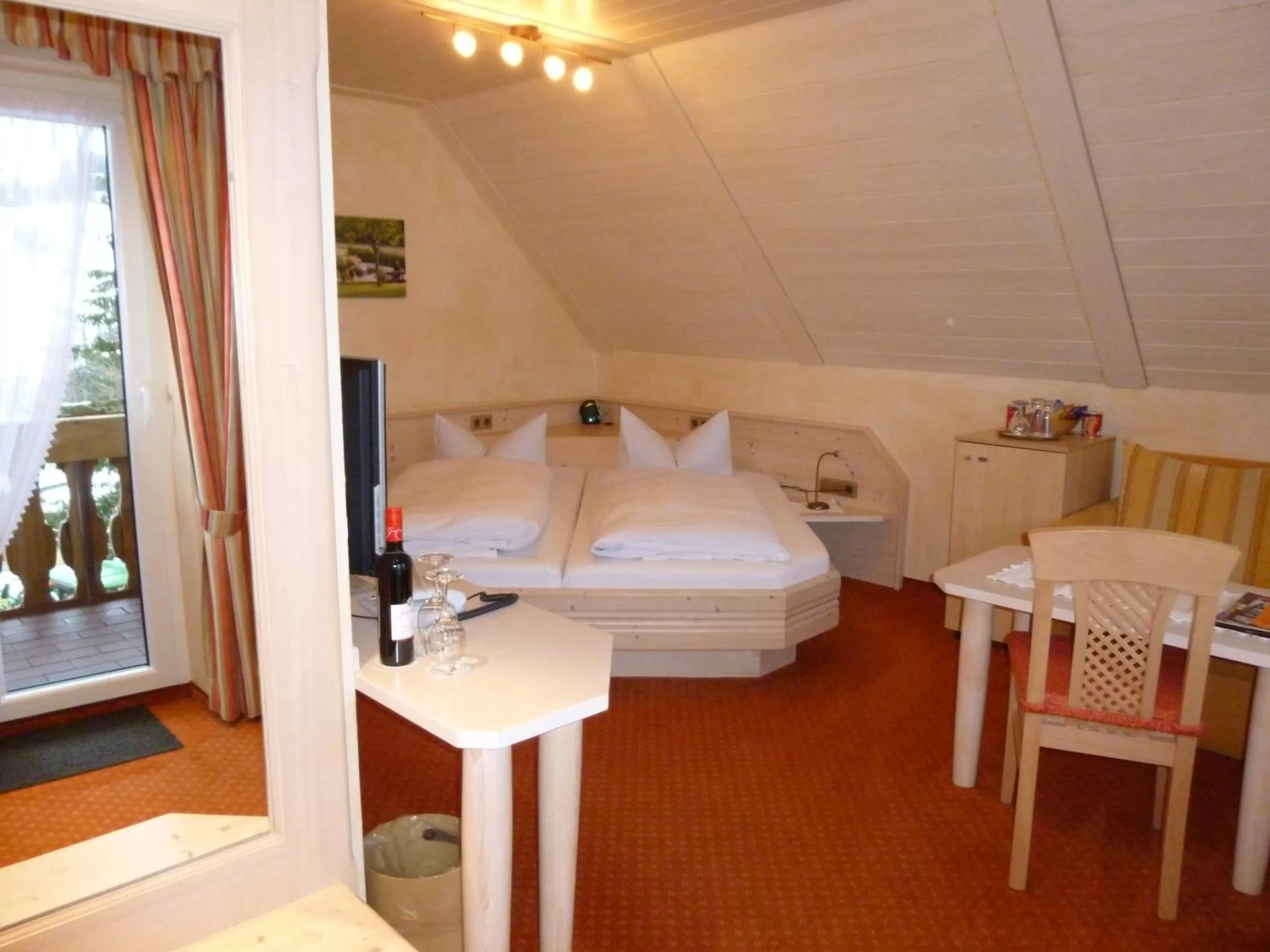 Day, Bed in Hotel Schwarzwald-Gasthof Rößle