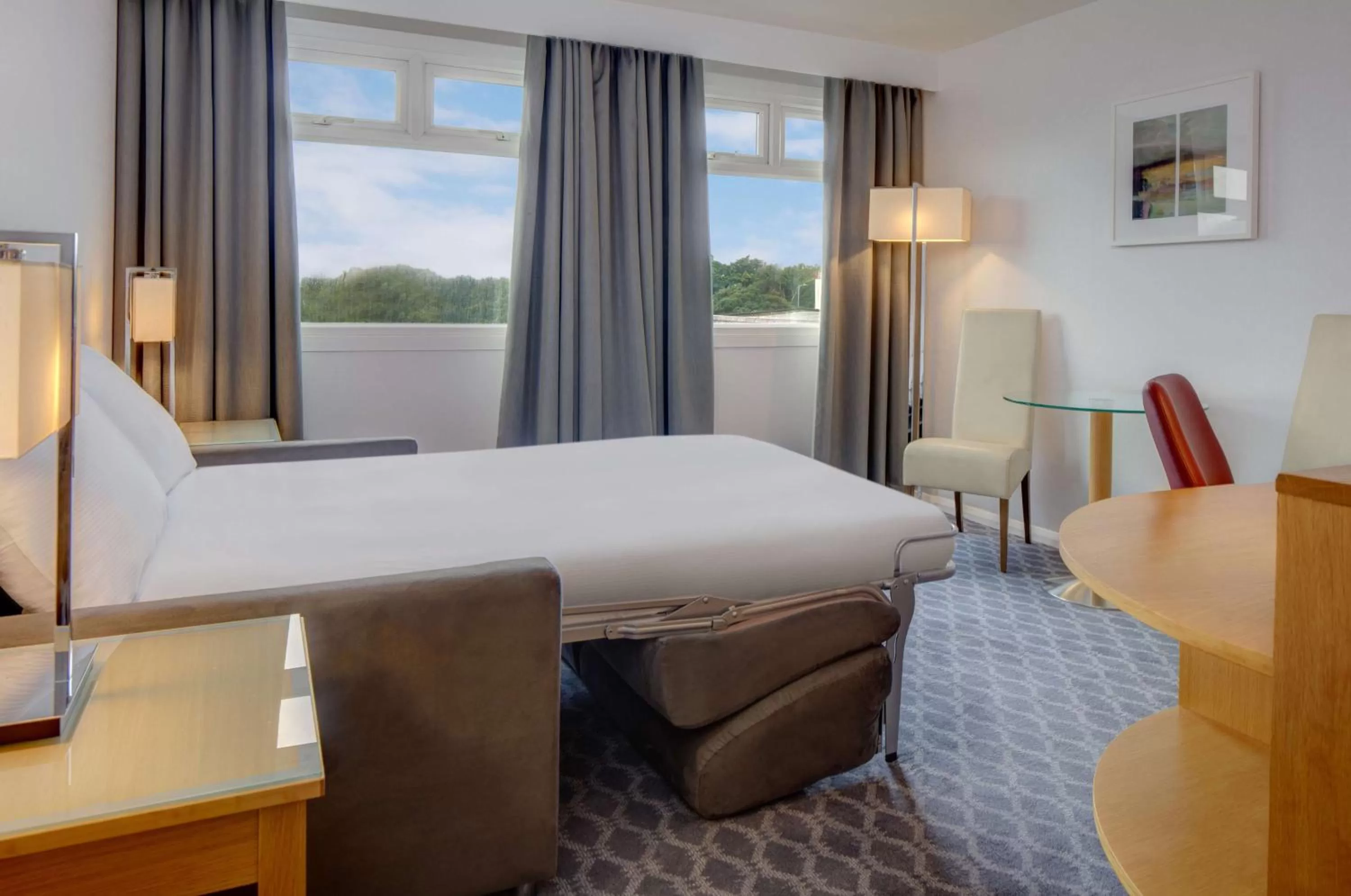 Bedroom, Bed in Hilton London Watford