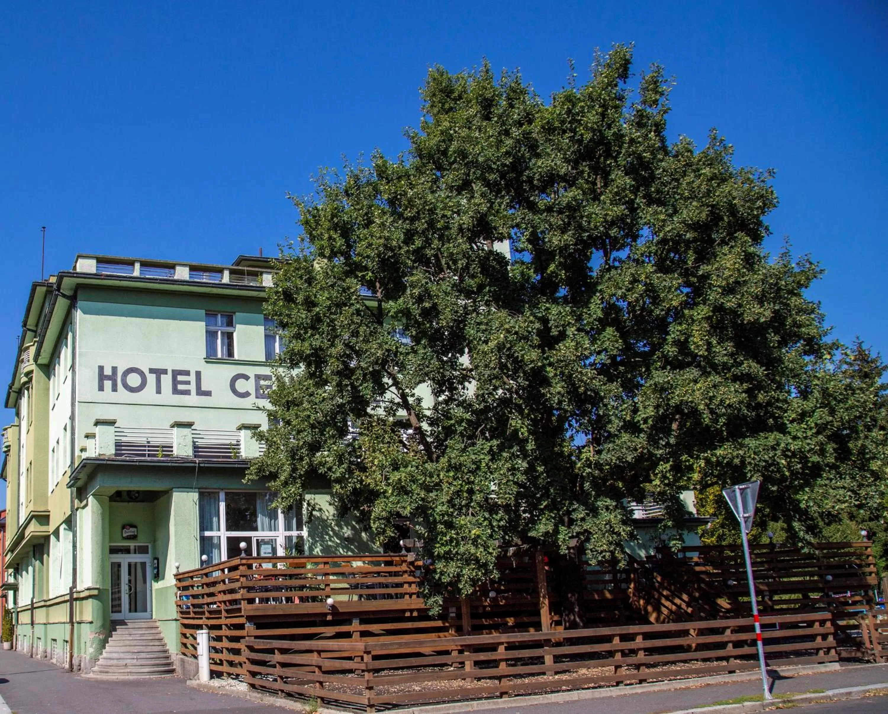 Facade/entrance in Wellness Hotel Central