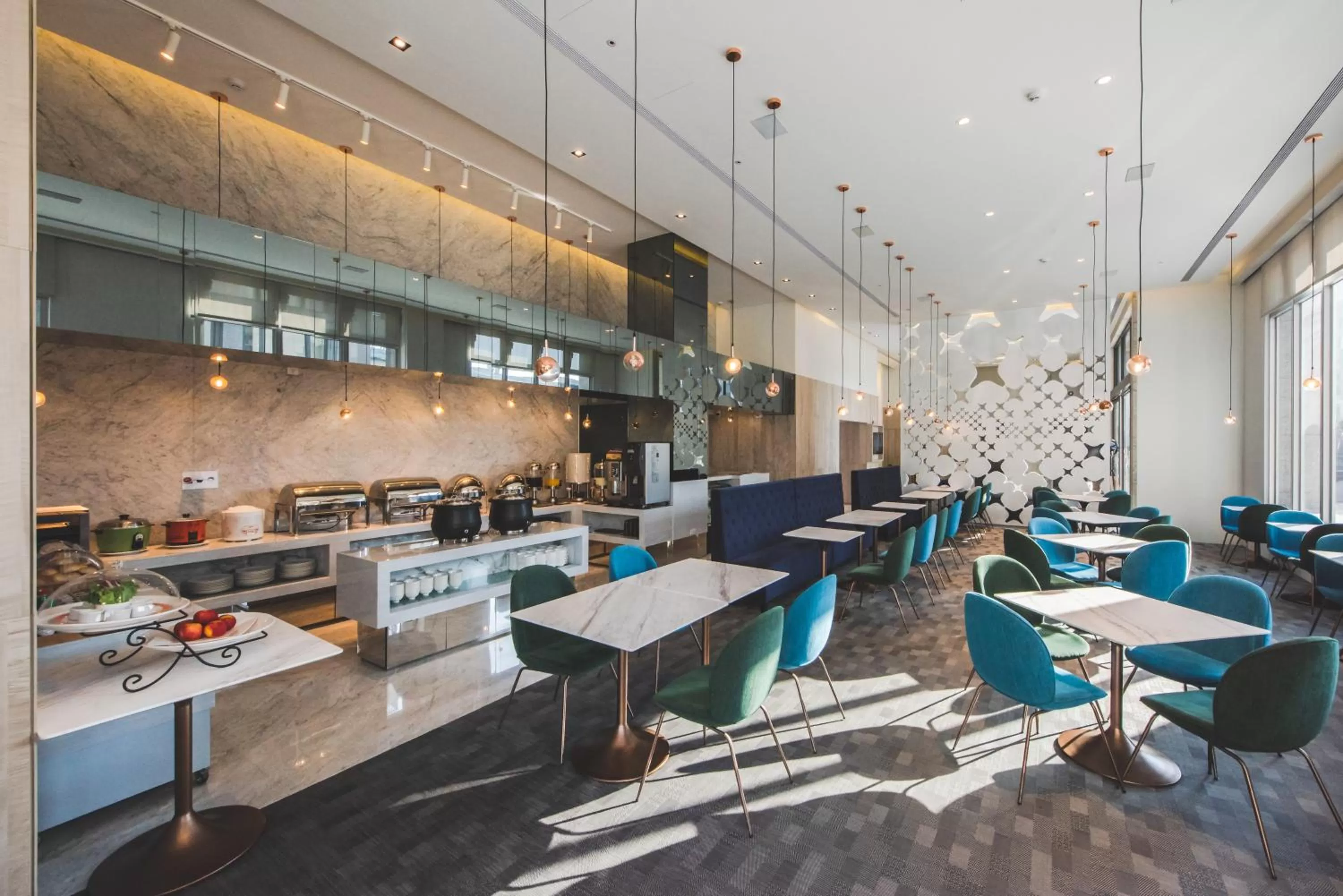 Restaurant/places to eat in Ramble Hotel