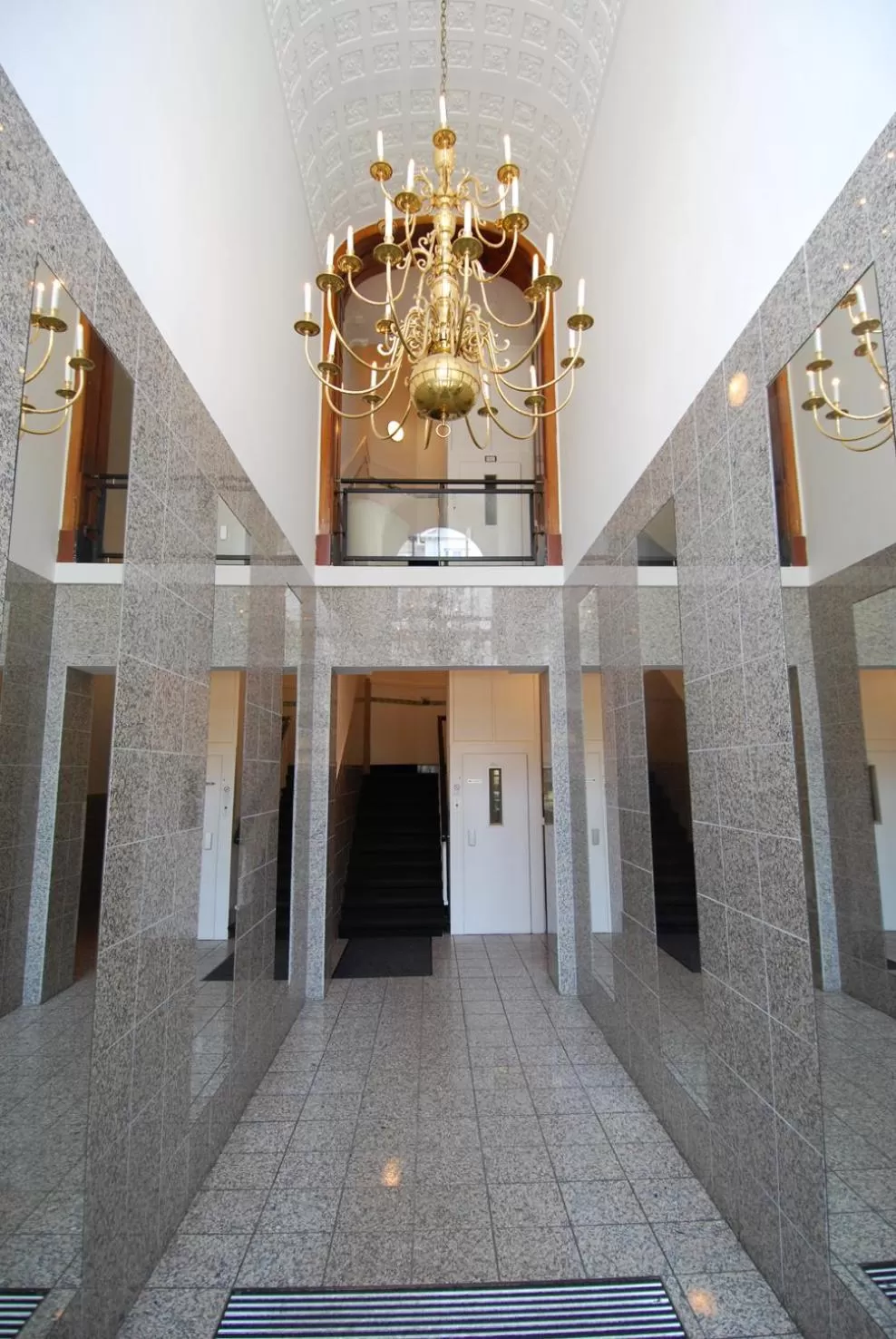 Facade/entrance in Aparthotel York