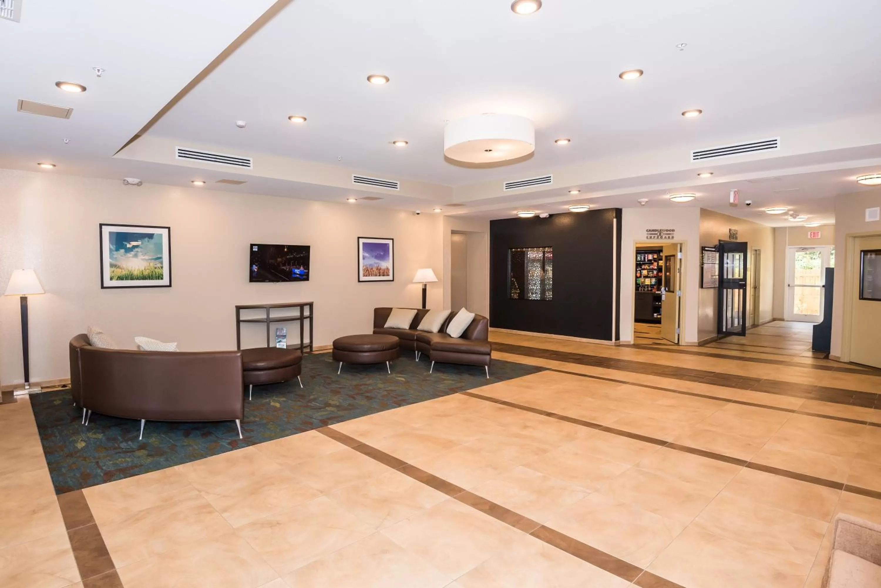 Property building in Candlewood Suites - Ft Walton Bch - Hurlburt Area by IHG