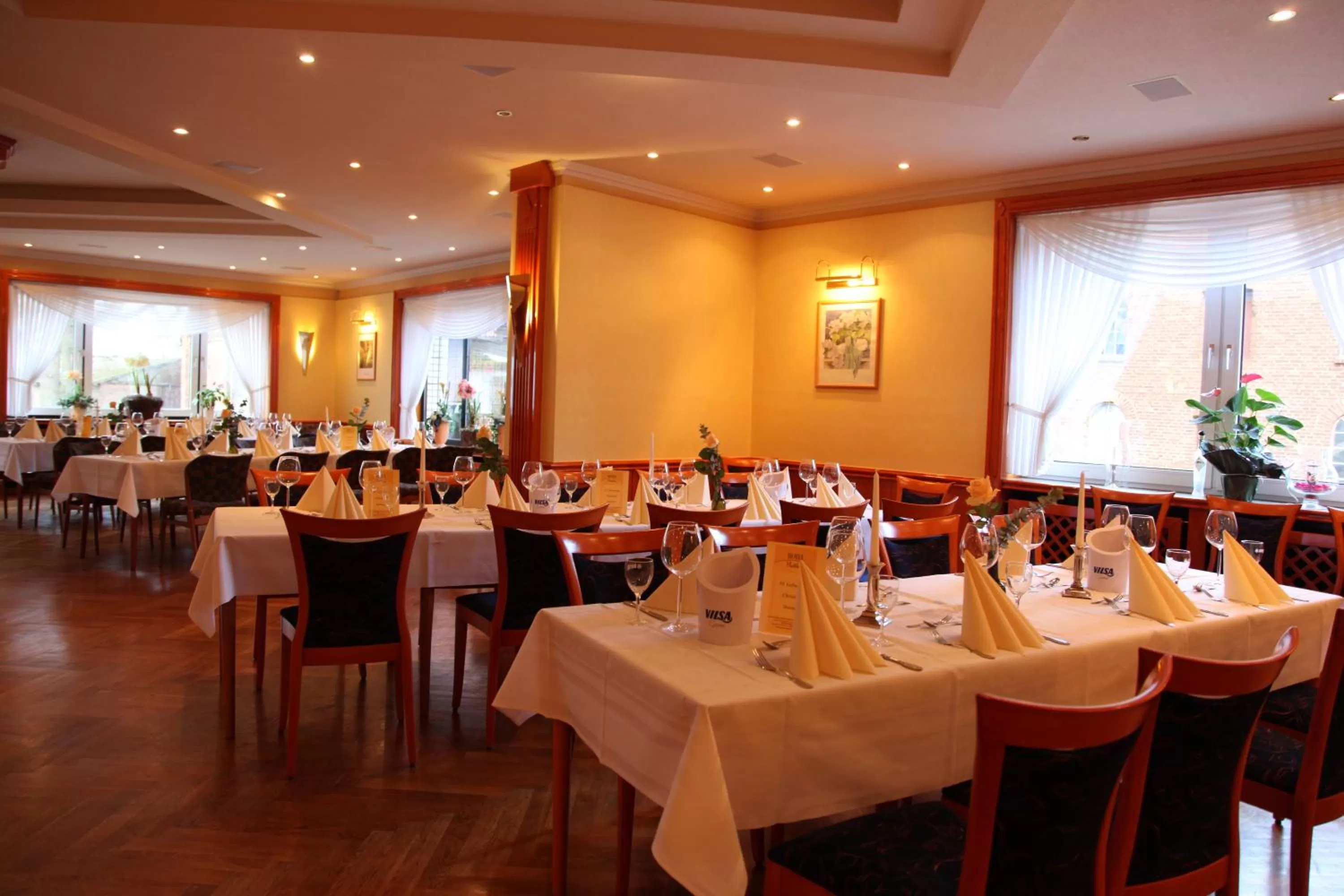 Banquet/Function facilities, Restaurant/Places to Eat in Hotel Matthias