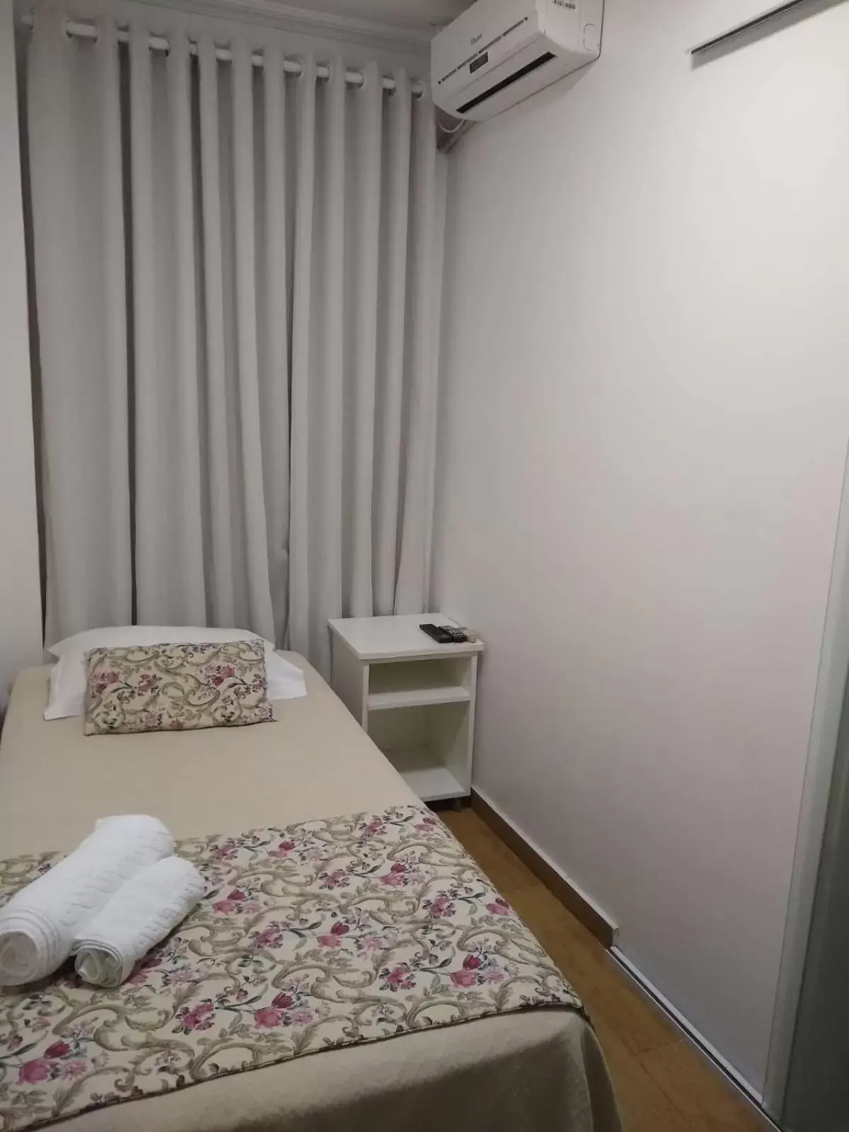 Deluxe Single Room in Hotel Gabriel Deluxe Single Room in Hotel Gabriel