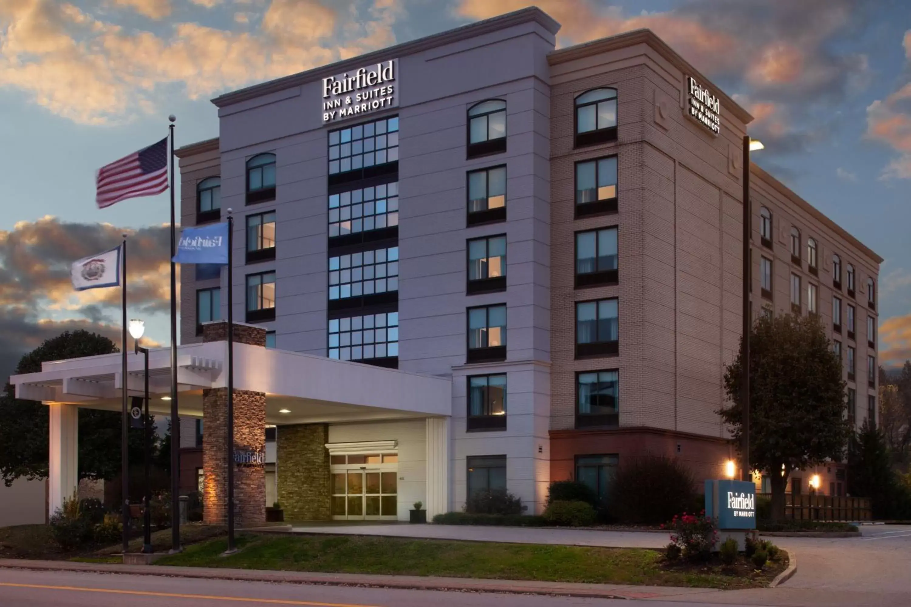 Fairfield Inn & Suites by Marriott Charleston Fairfield Inn & Suites by Marriott Charleston