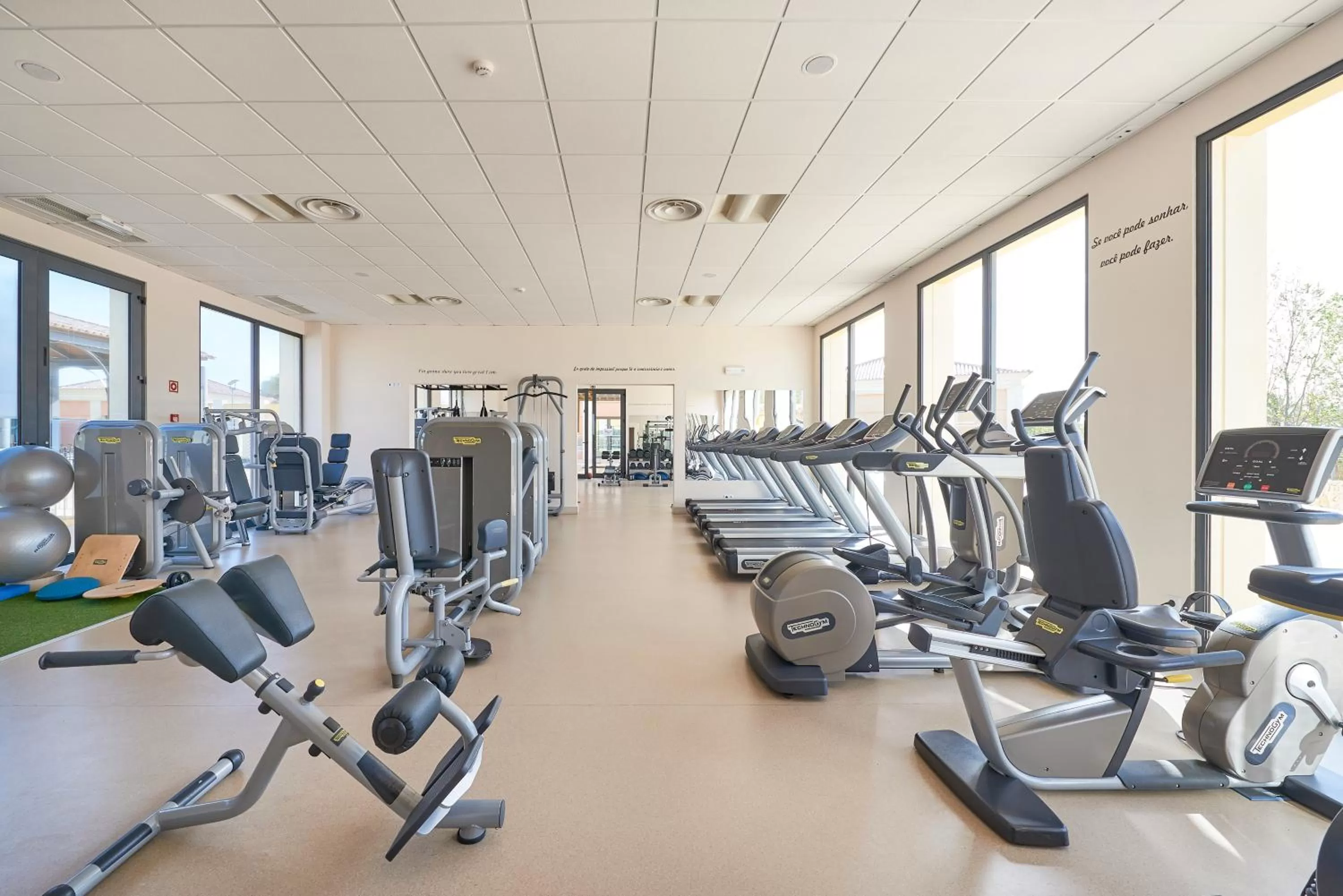 Fitness centre/facilities in Cascade Wellness Resort