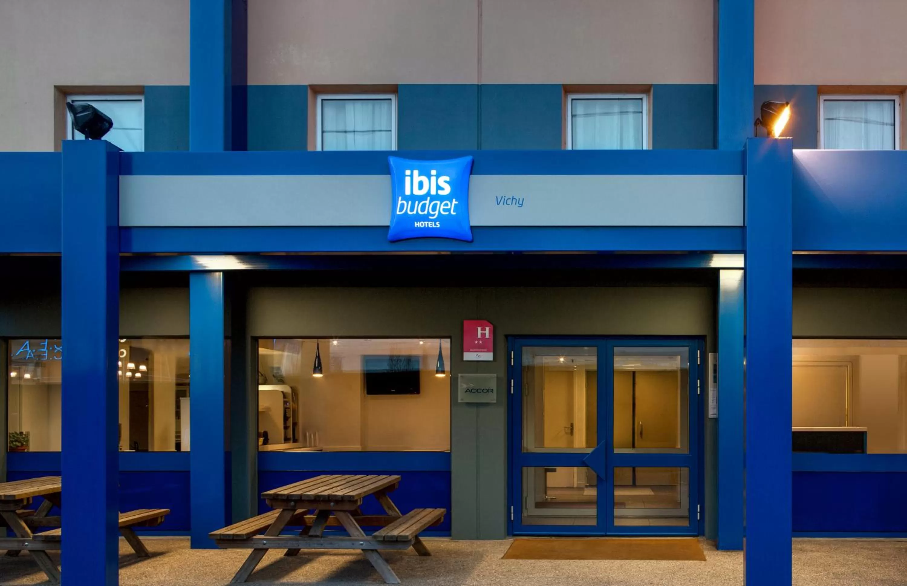 Facade/entrance in Hotel Ibis Budget Vichy