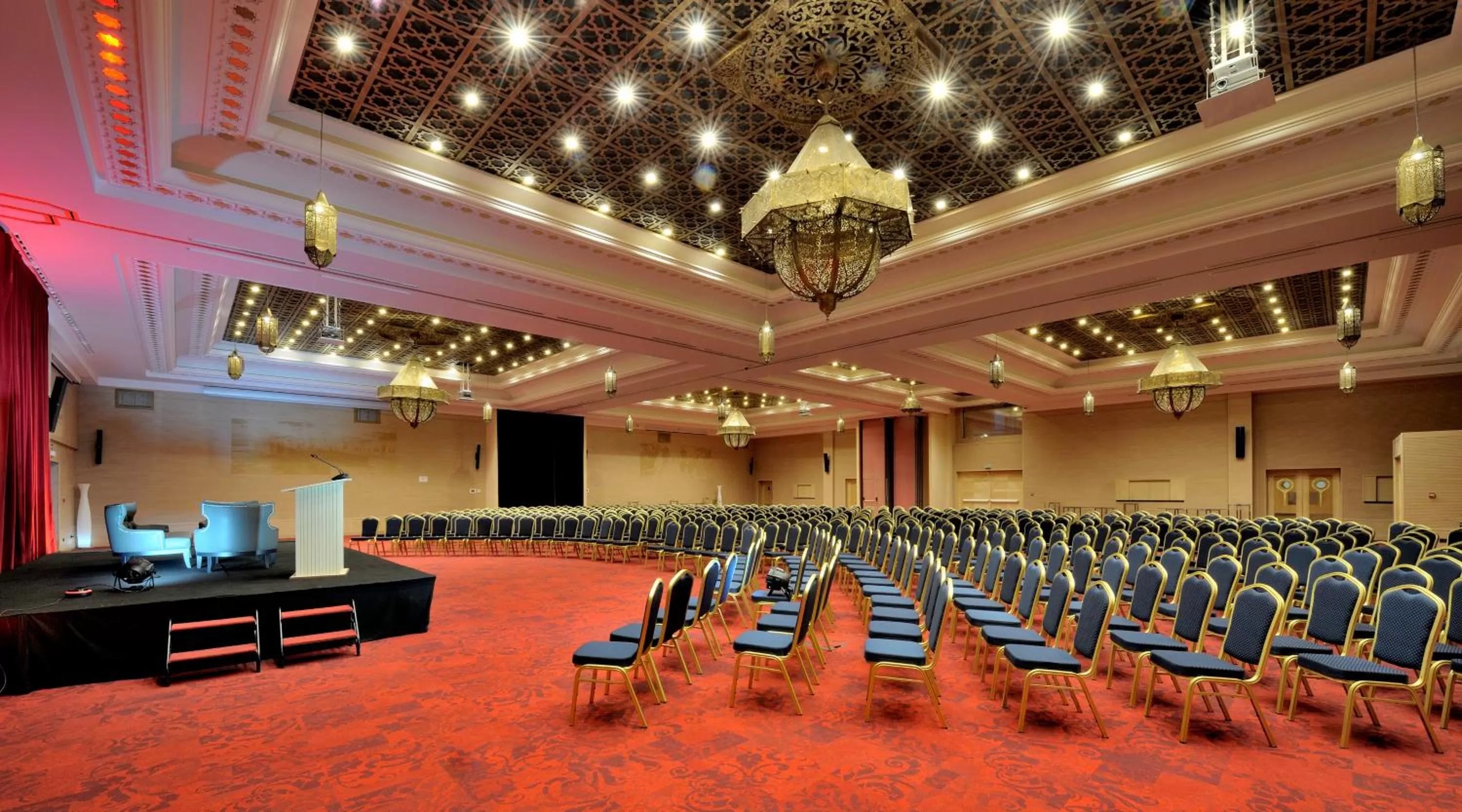 Business facilities in Royal Tulip City Center