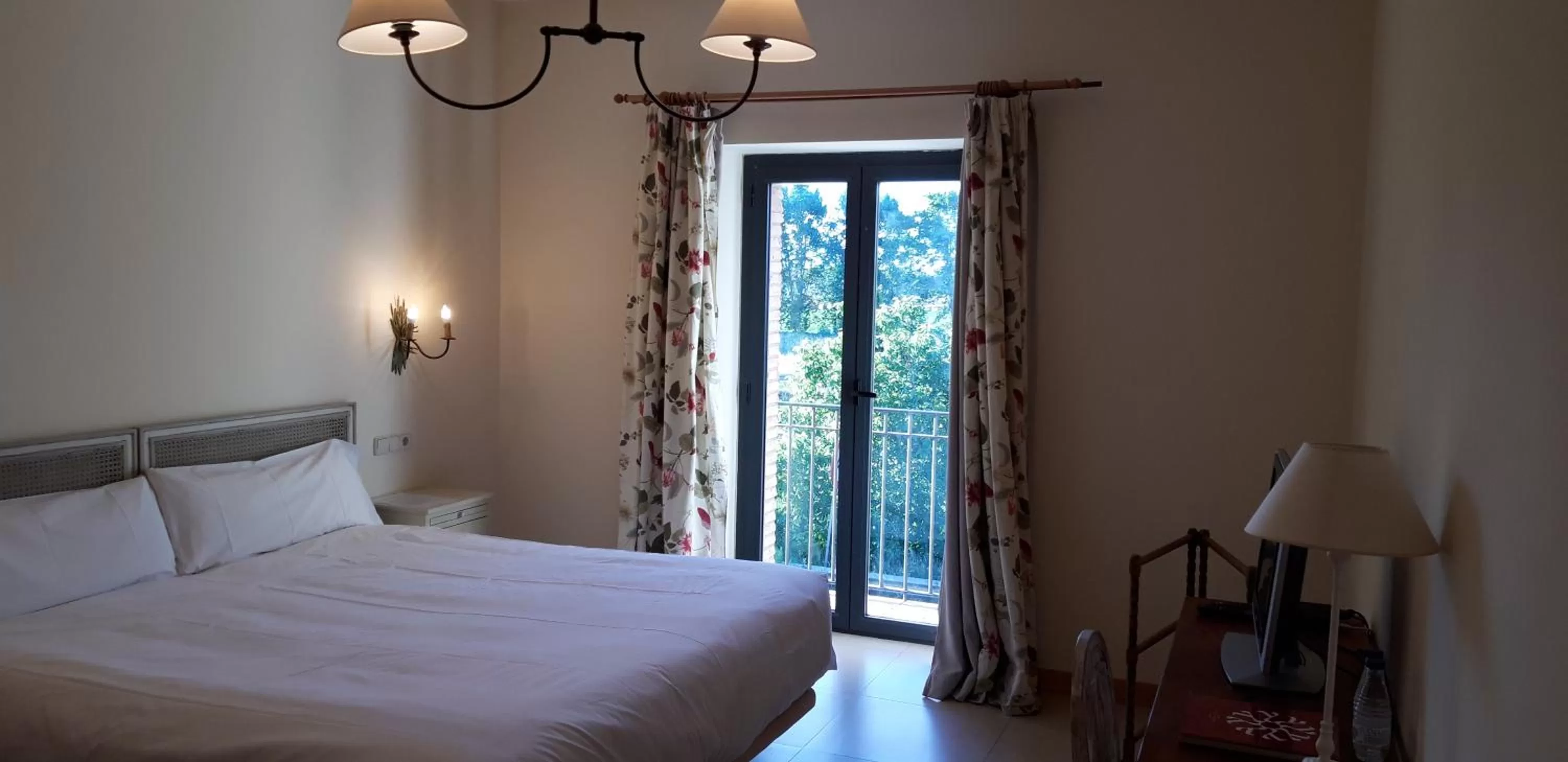 Bed in Hotel VillaMarcilla