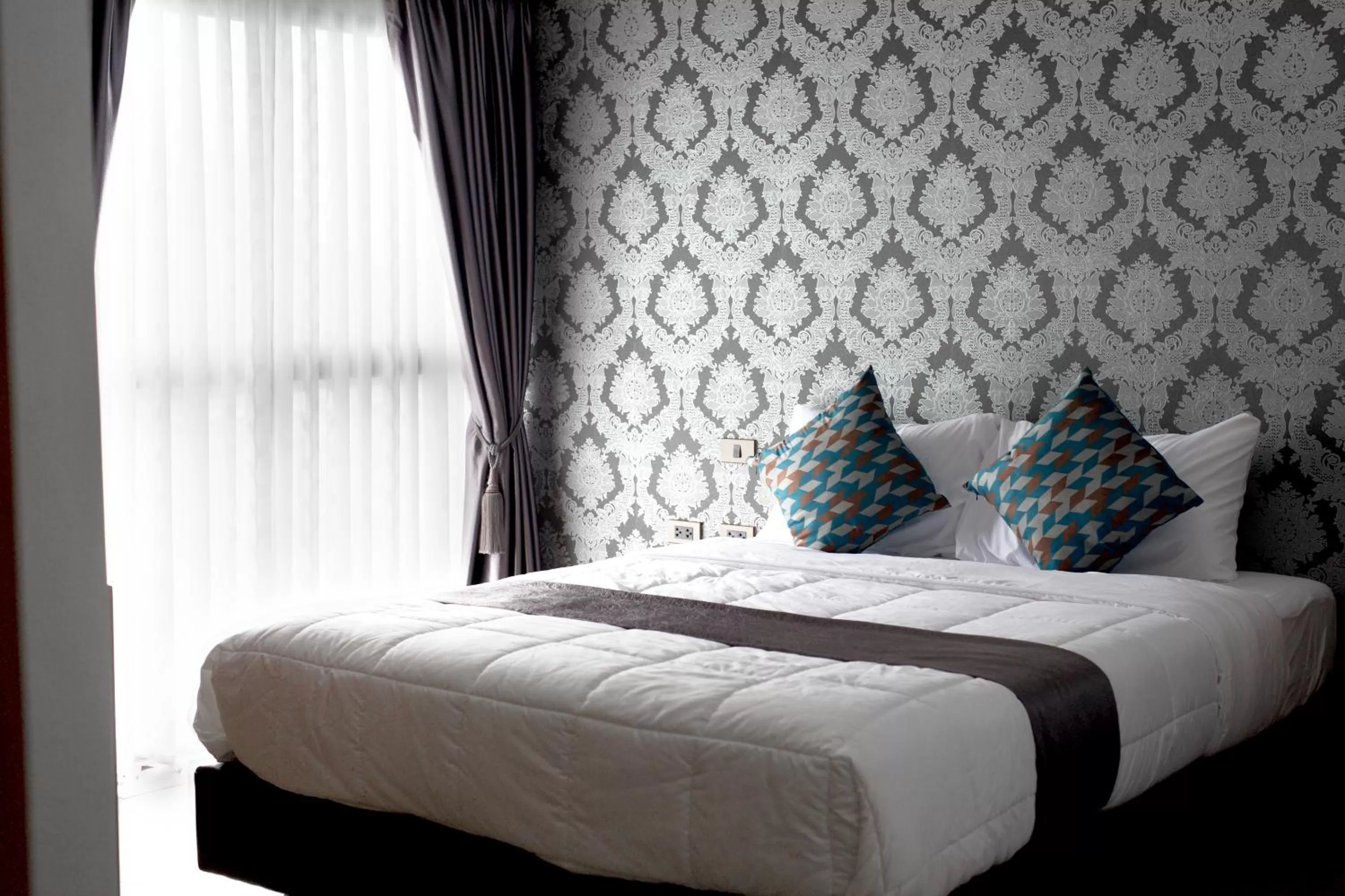 Bed in 777 Food & Bed