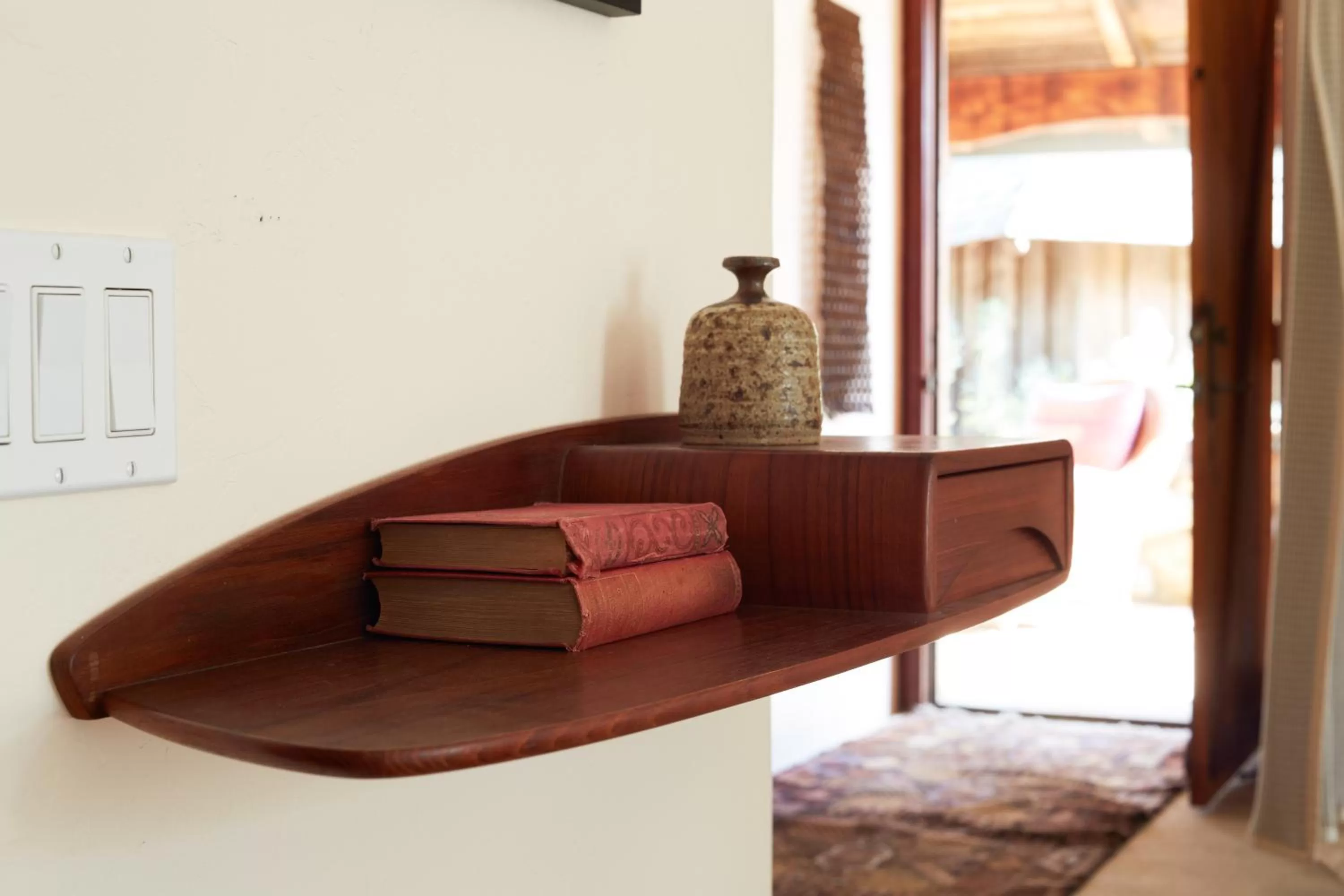 Decorative detail in Inn Paradiso