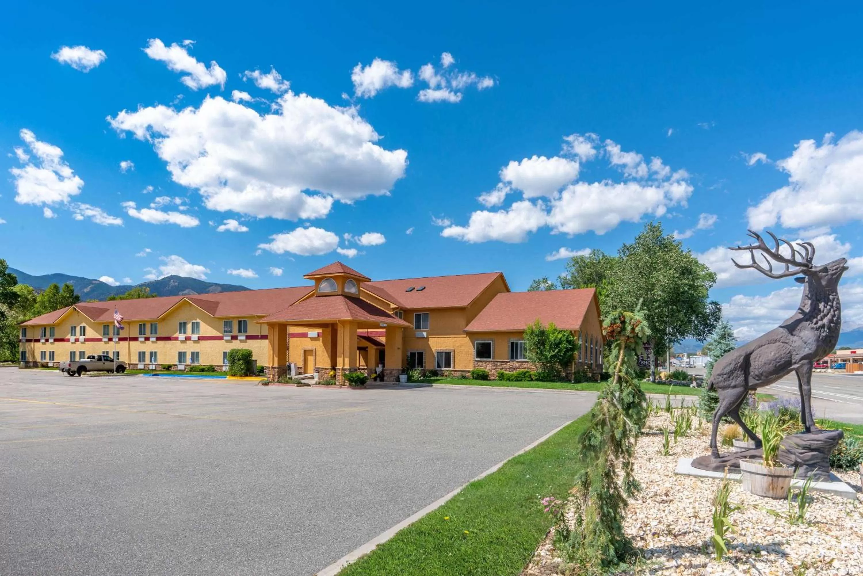 Property building in Baymont by Wyndham Salida