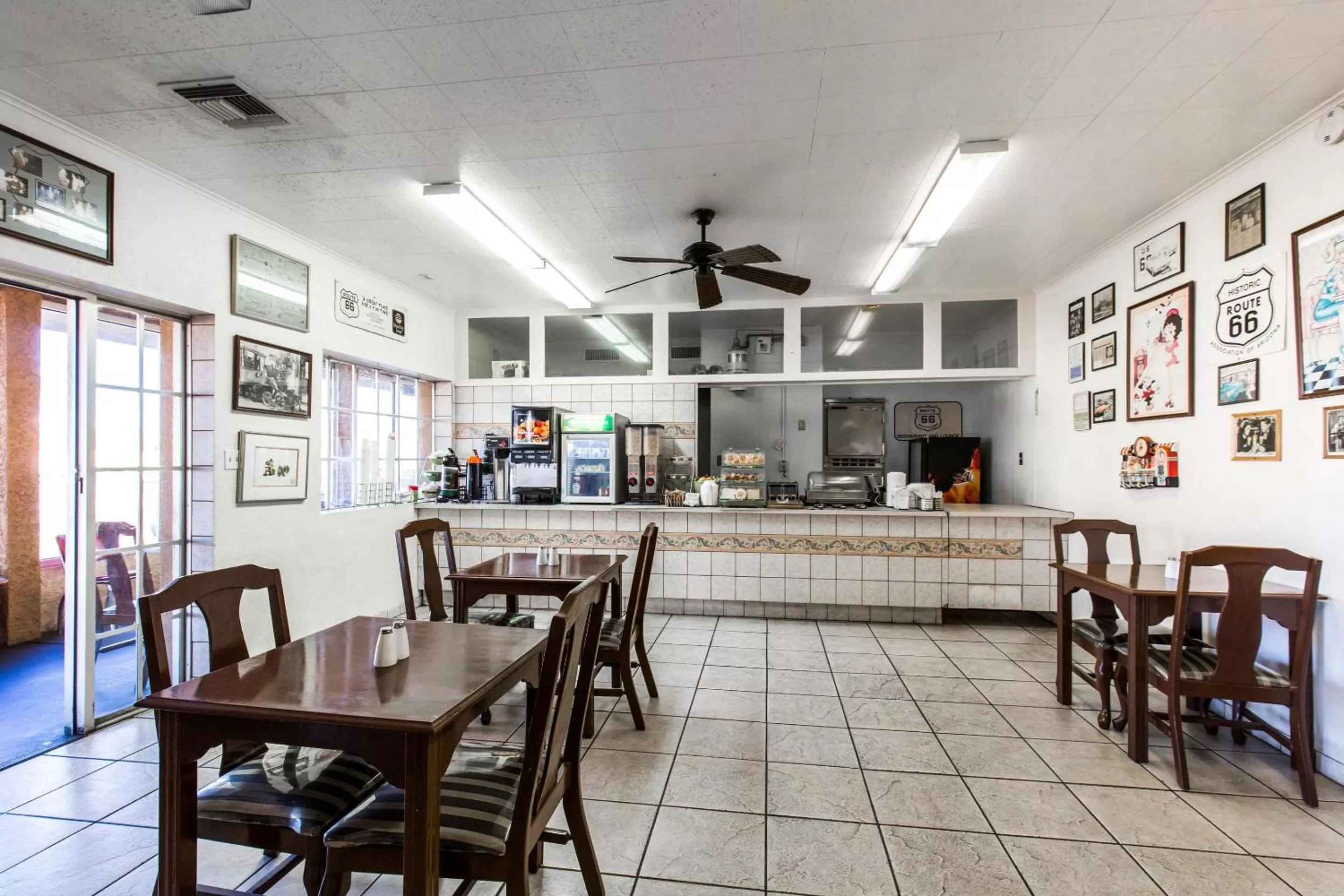 Restaurant/places to eat in Rodeway Inn Kingman Route 66