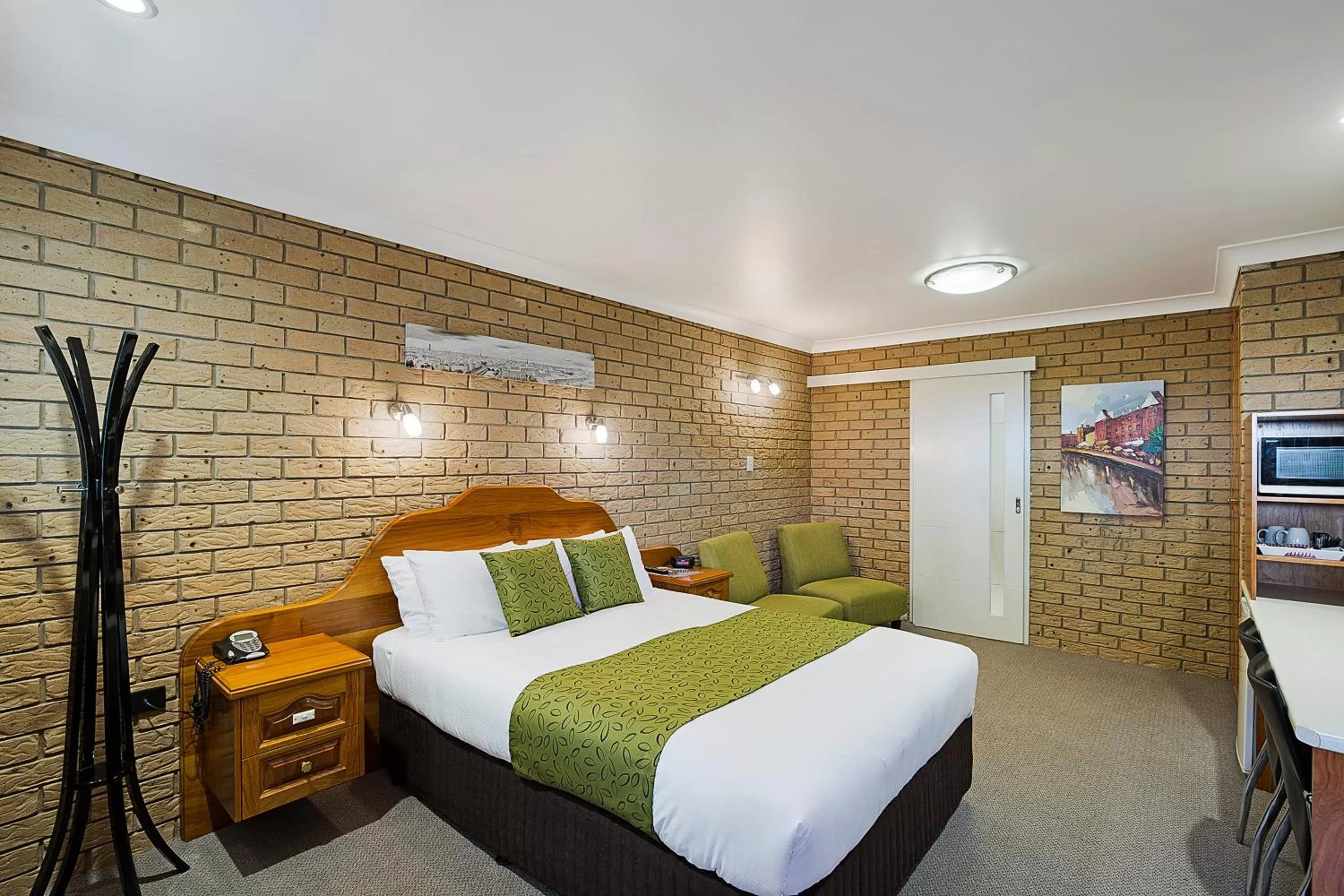 Bedroom, Bed in Sunray Motor Inn