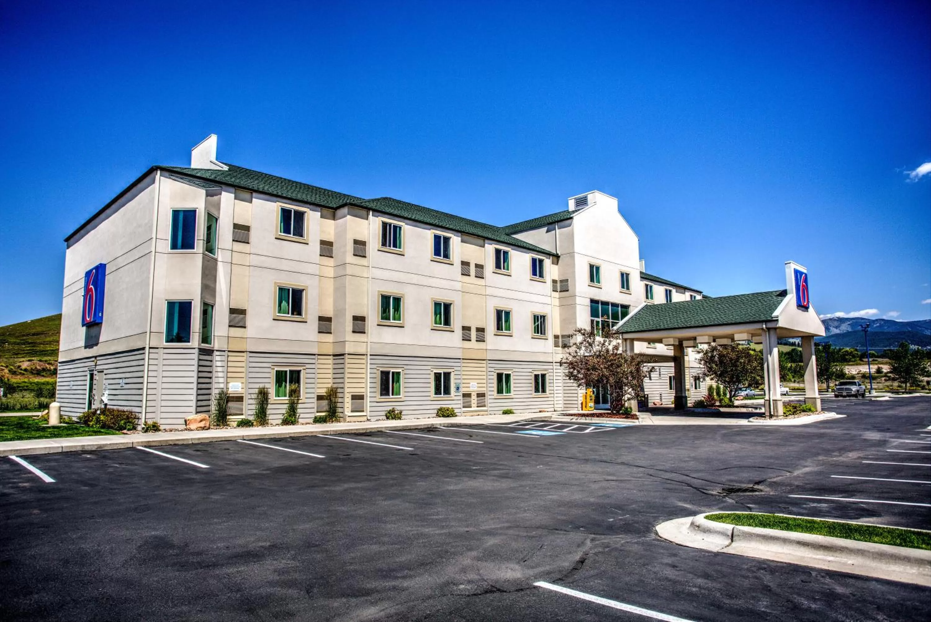 Property building in Motel 6-Missoula, MT