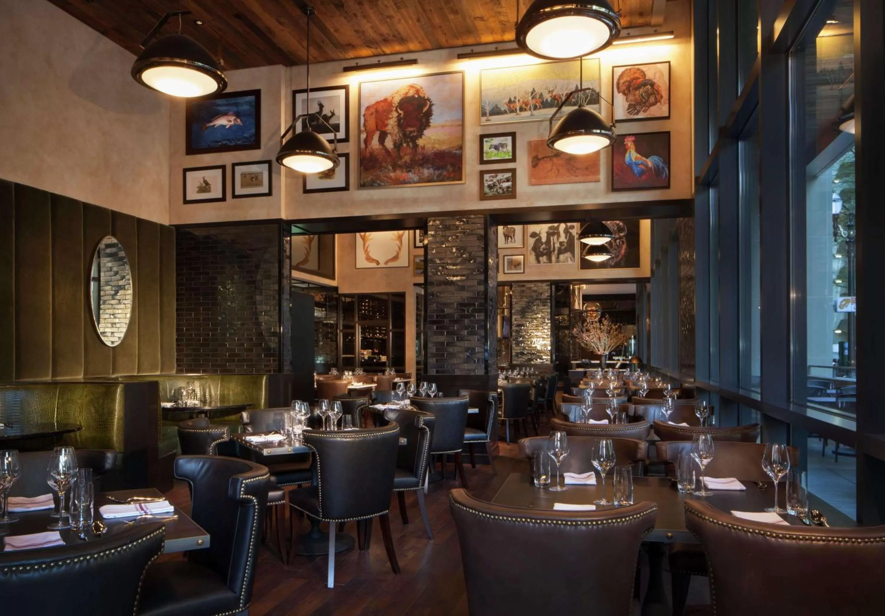 Lounge or bar in The Porter Portland, Curio Collection By Hilton