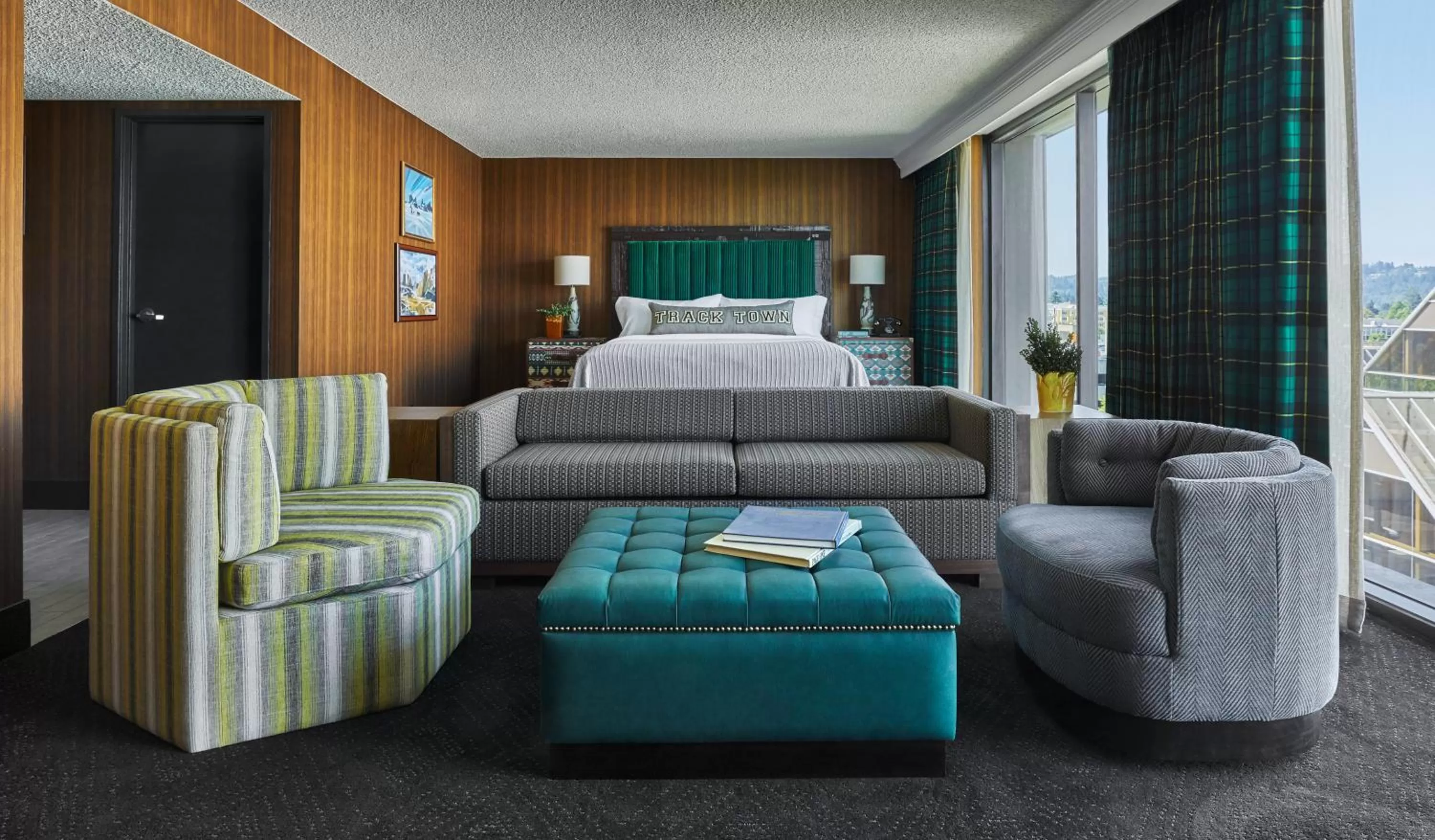 Photo of the whole room in Graduate by Hilton Eugene