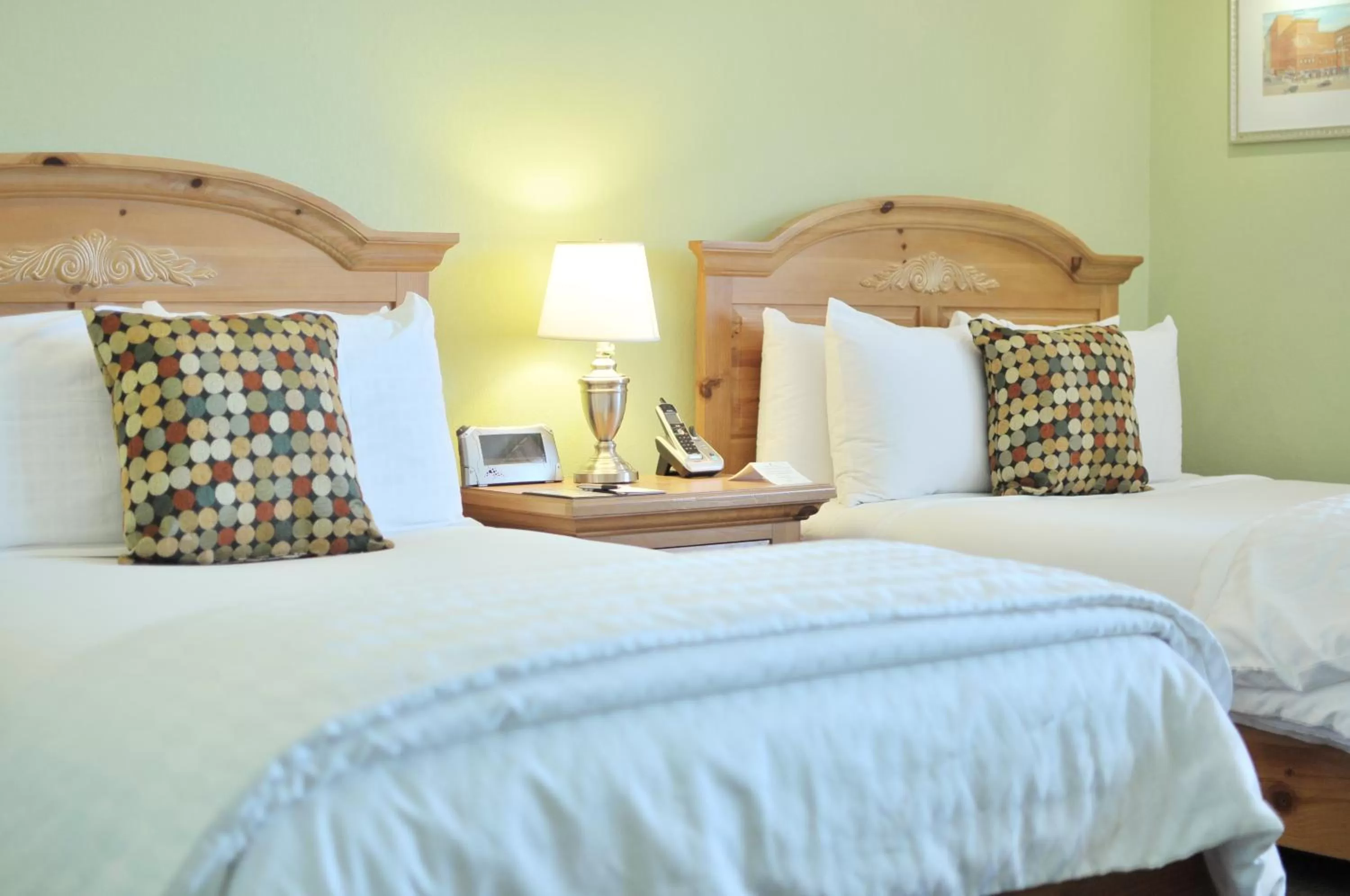 Bed in Mark Twain Hotel