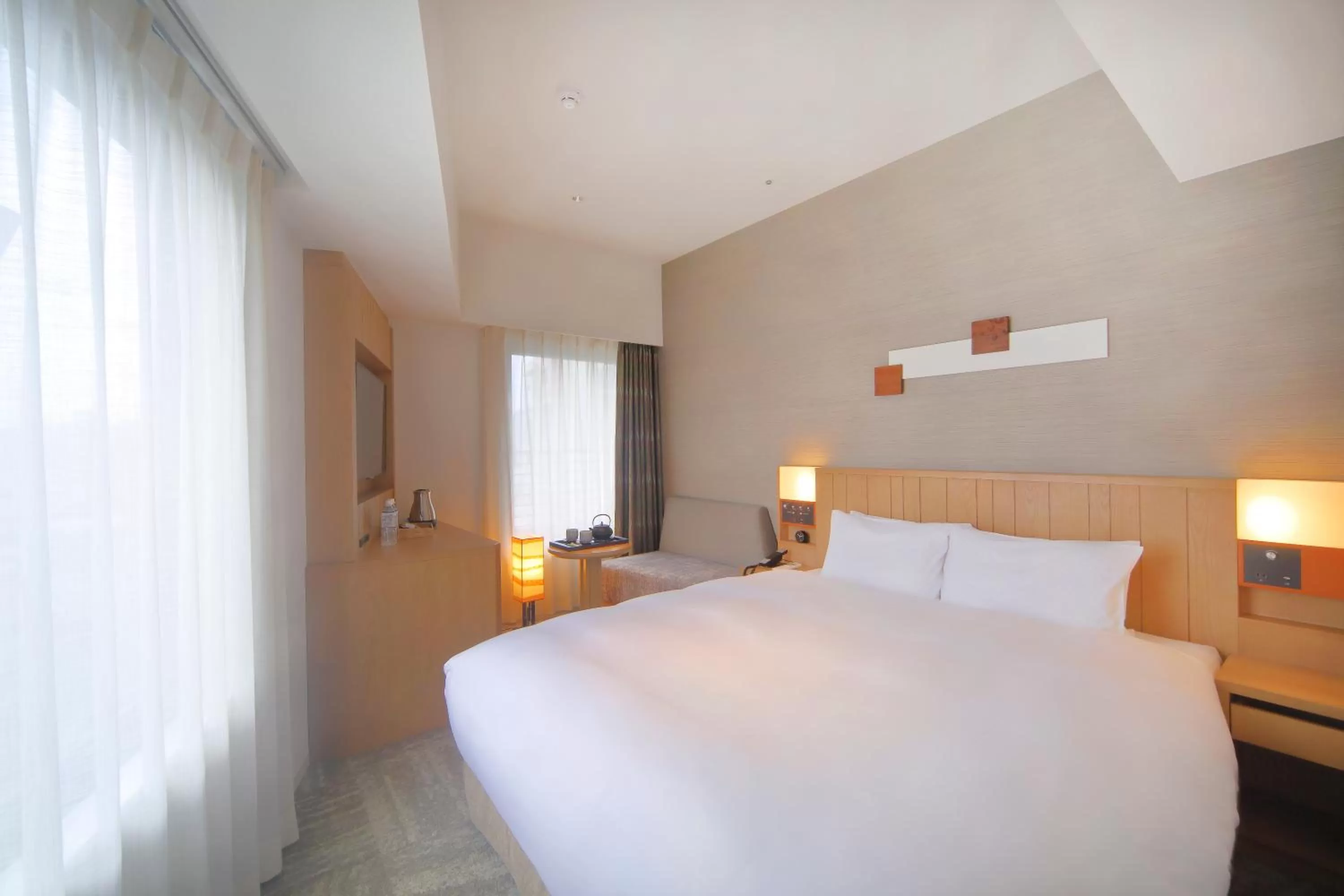 Photo of the whole room, Bed in SH by the square hotel Kyoto Kiyamachi