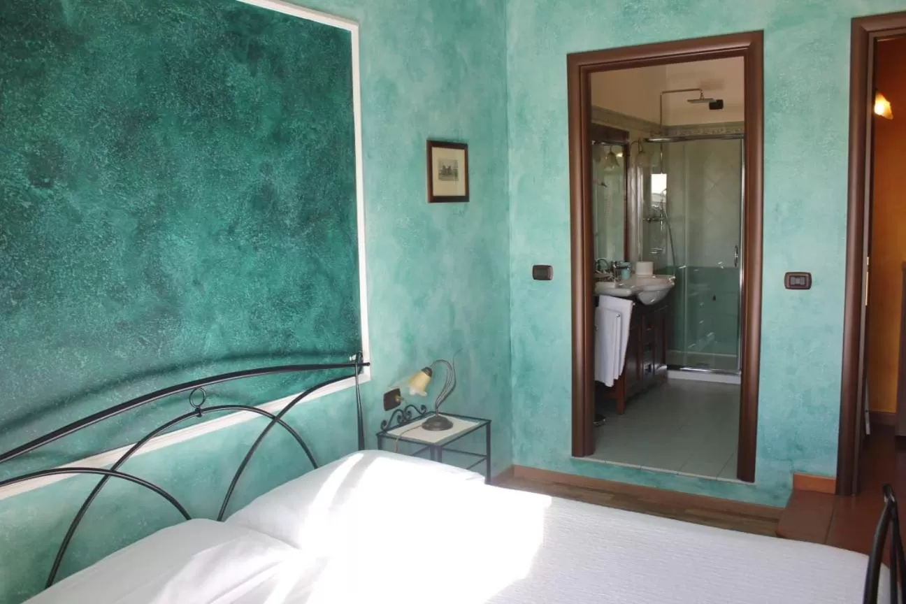 Bathroom in Relais Maria Luisa Locazione turistica di Simona Capaccio