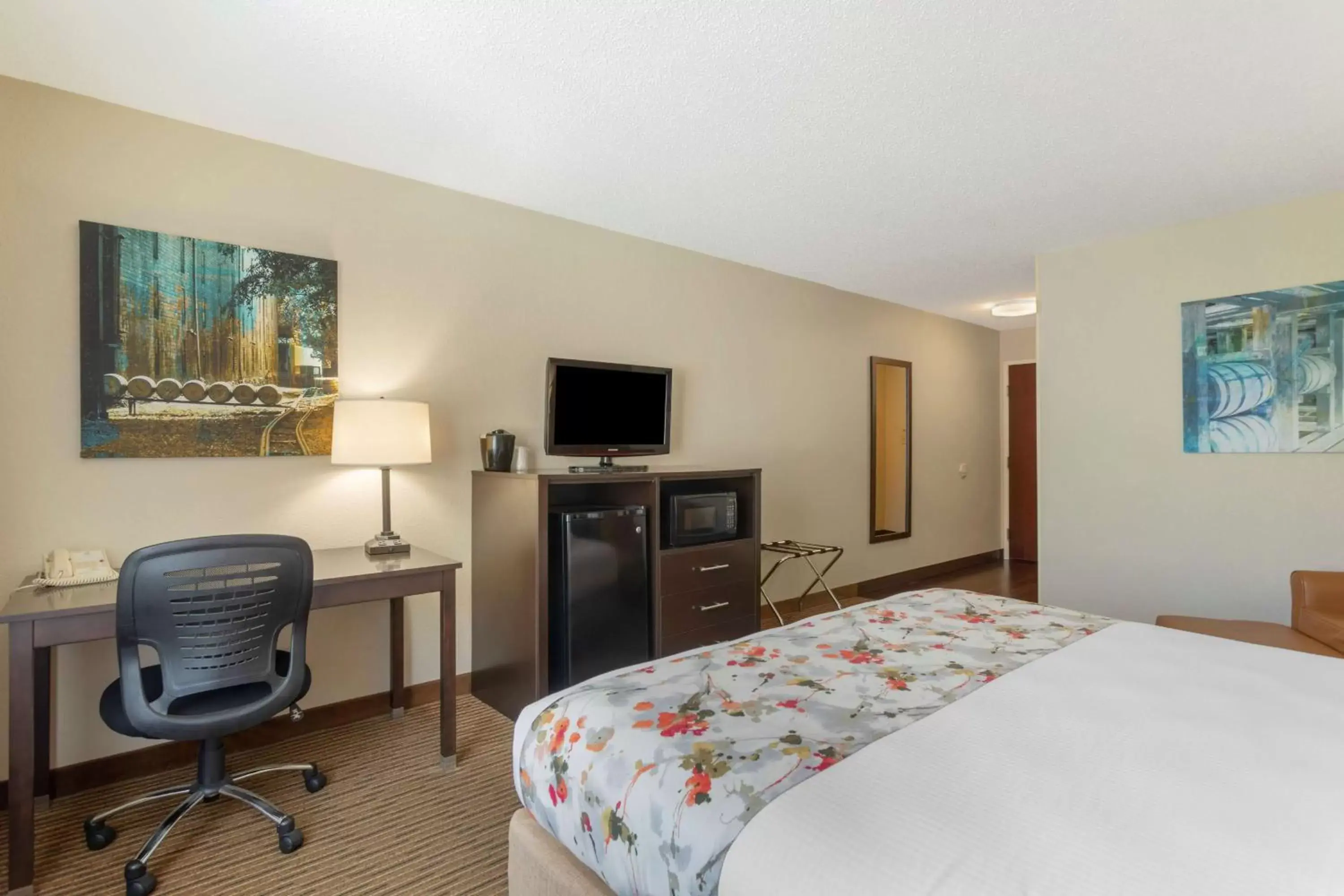 King Room - Non-Smoking in Best Western Lawrenceburg Inn King Room - Non-Smoking in Best Western Lawrenceburg Inn