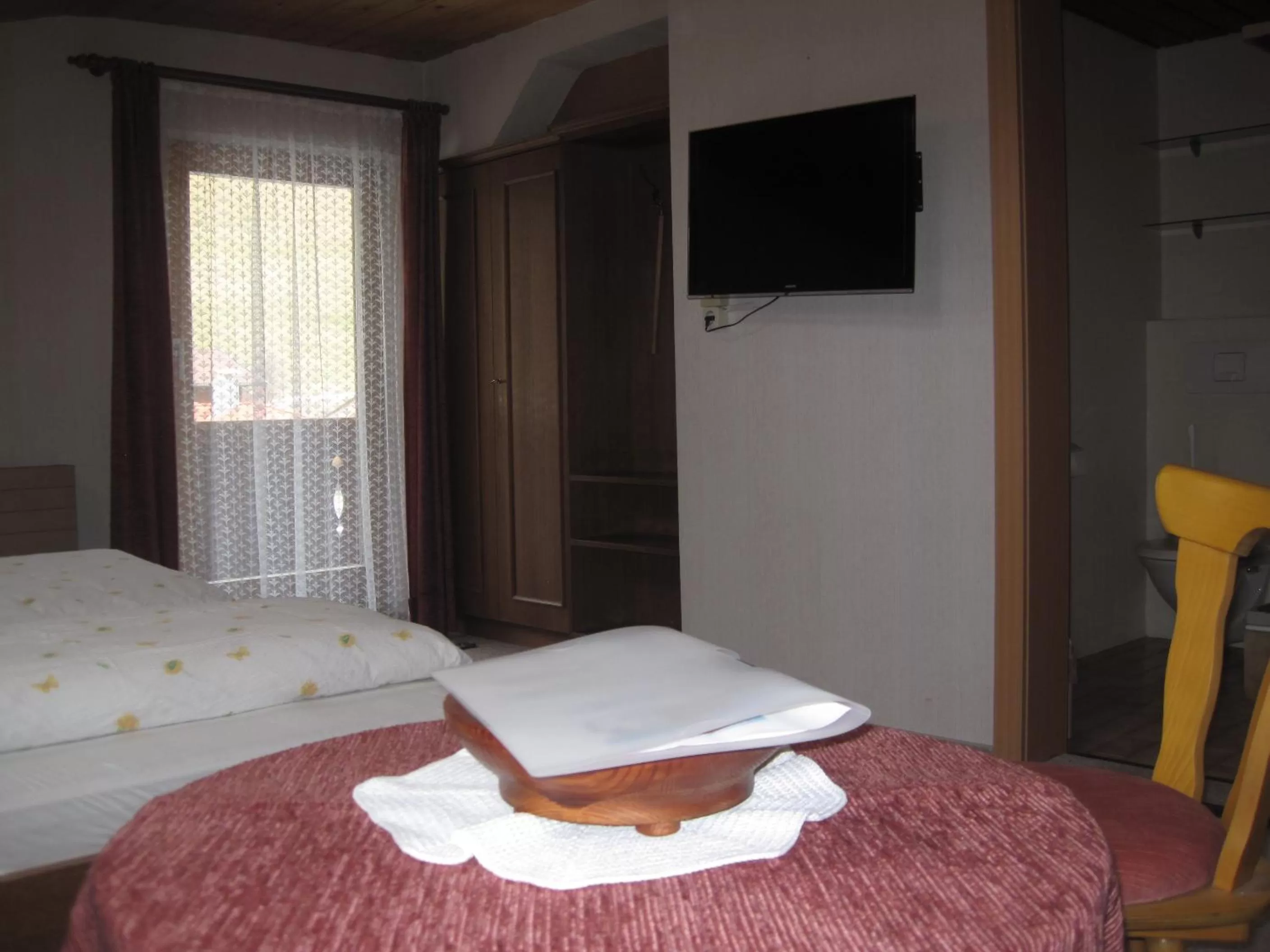 Mountain view, Bed in Gästehaus Lackner