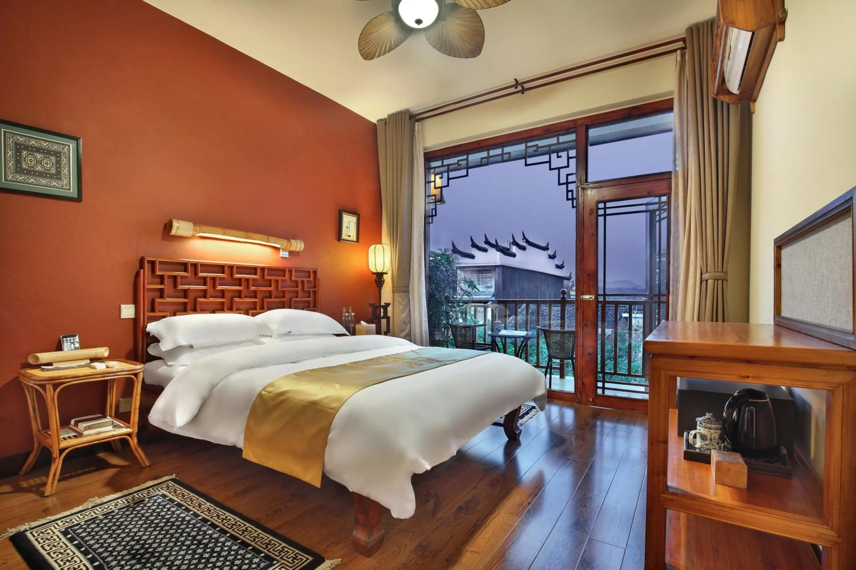 Photo of the whole room, Bed in Yangshuo Village Inn Boutique Hotel
