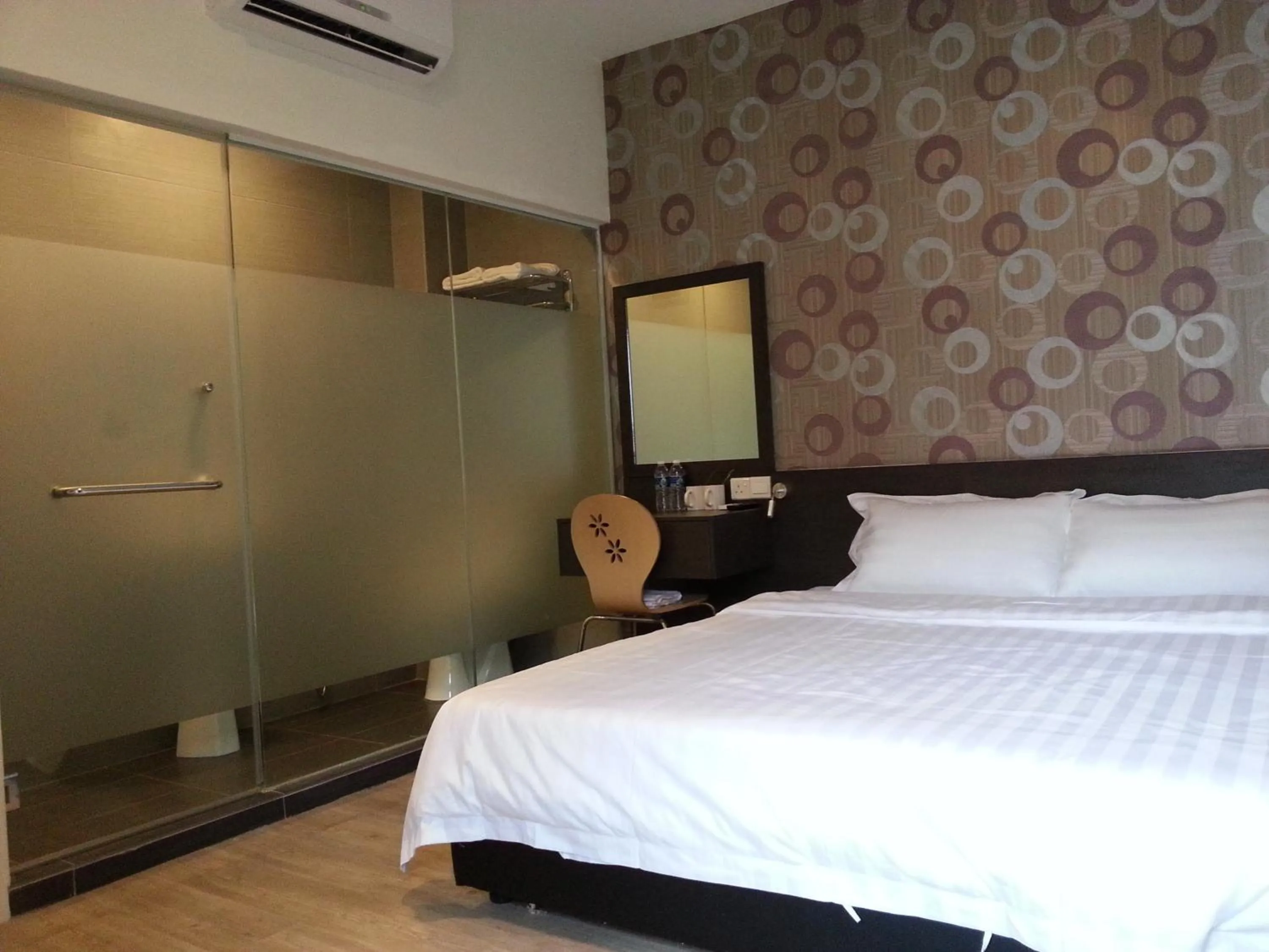 Photo of the whole room, Bed in Hotel Mezzo