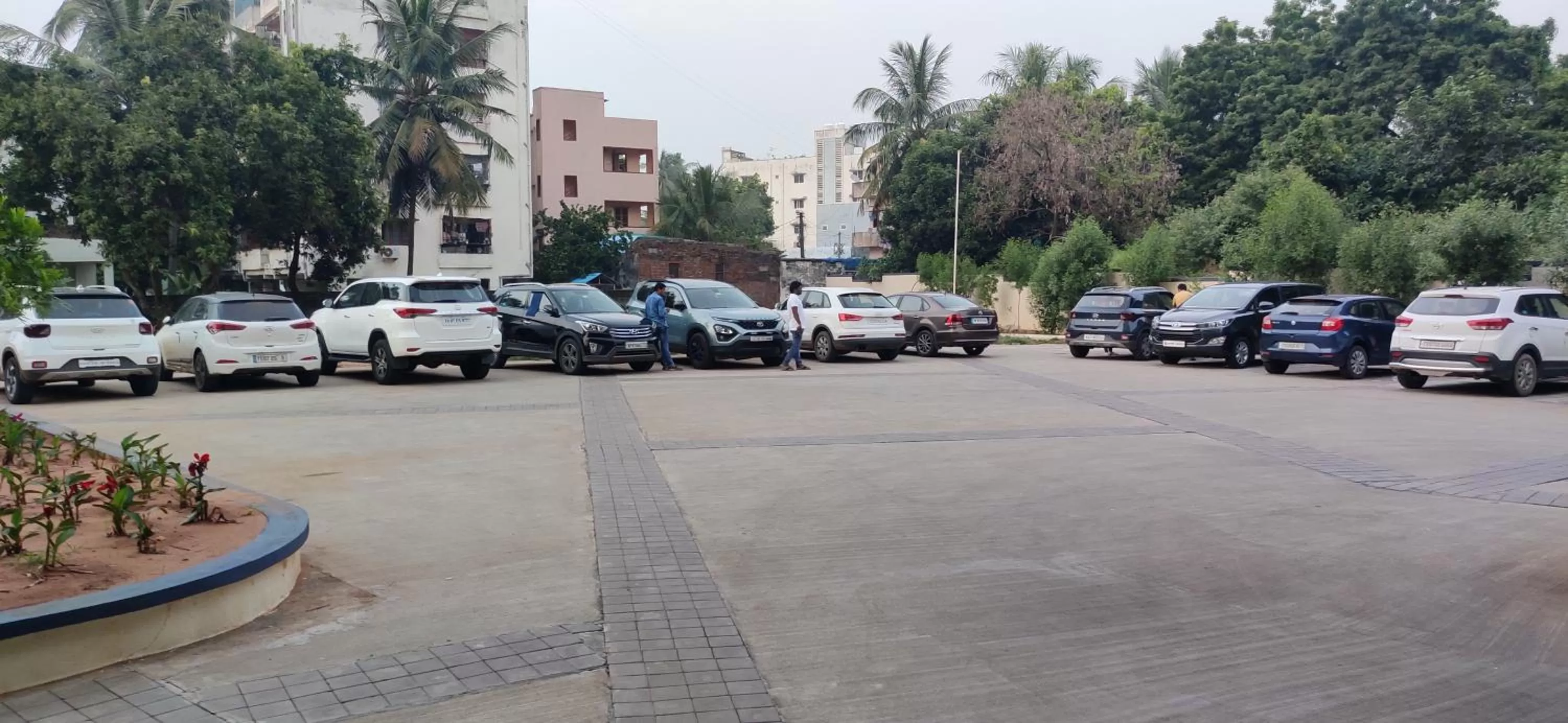 Parking in Manjeera Sarovar Premiere