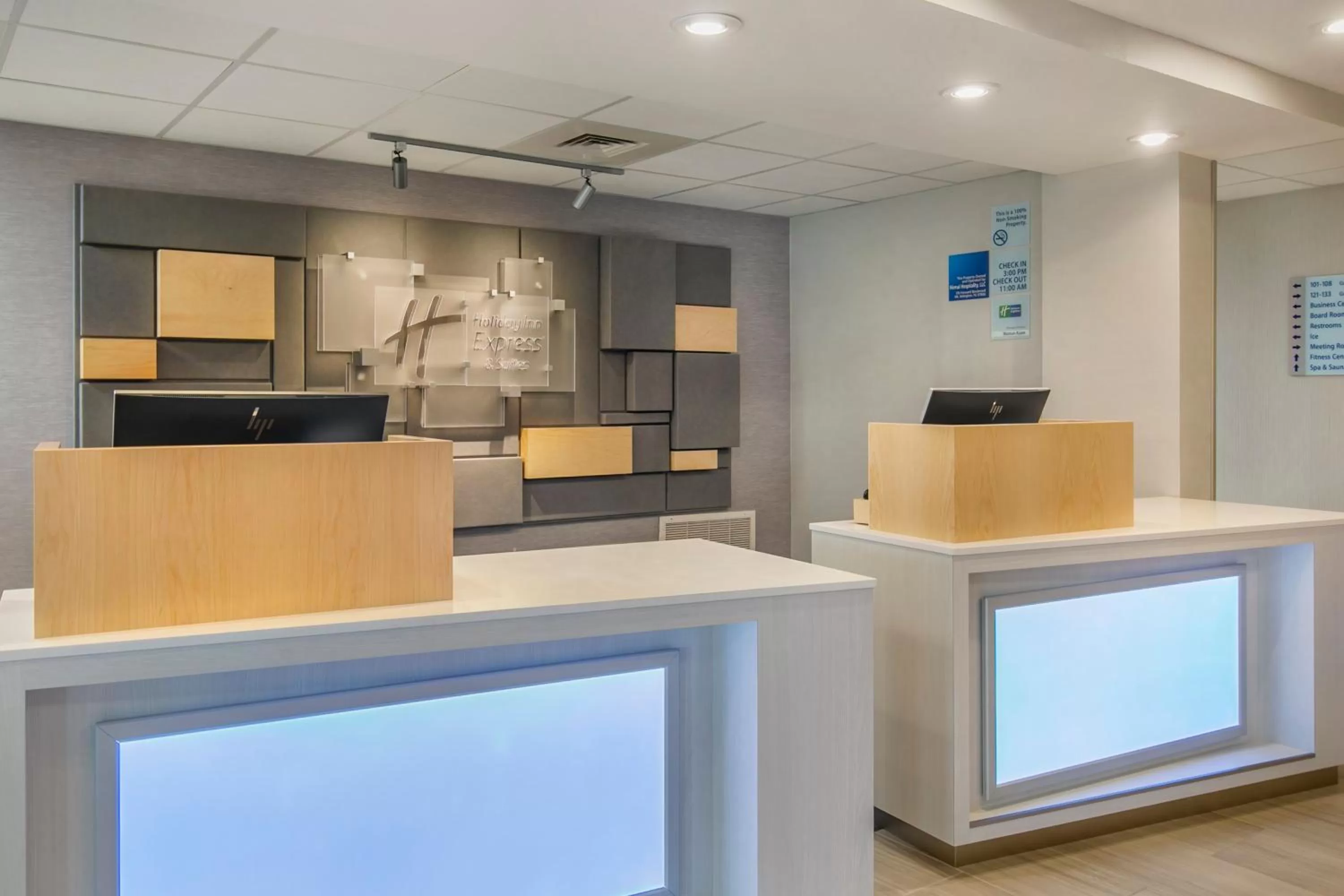 Property building in Holiday Inn Express Mount Arlington by IHG