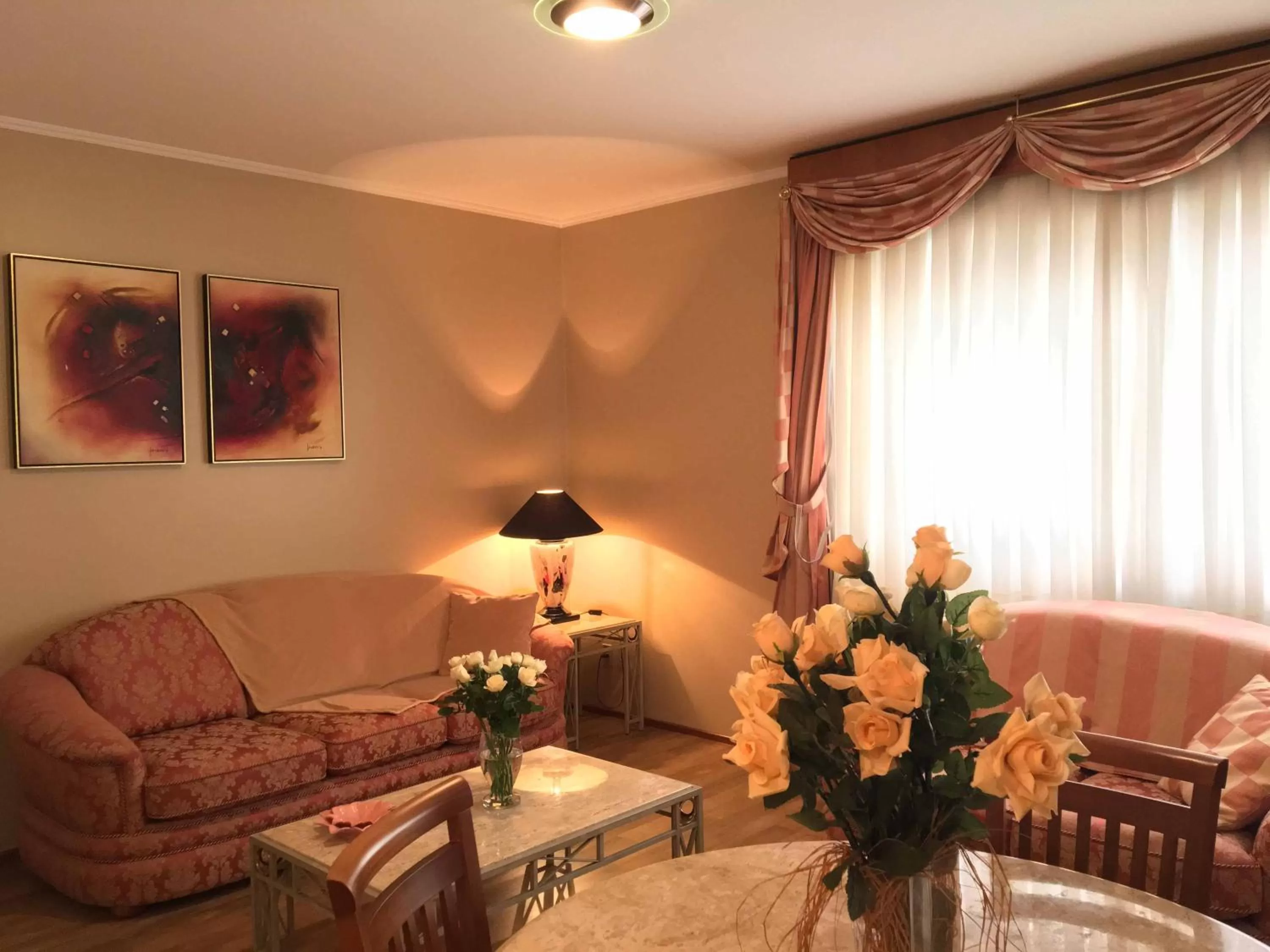 Living room, Seating Area in Cosmos Hotel