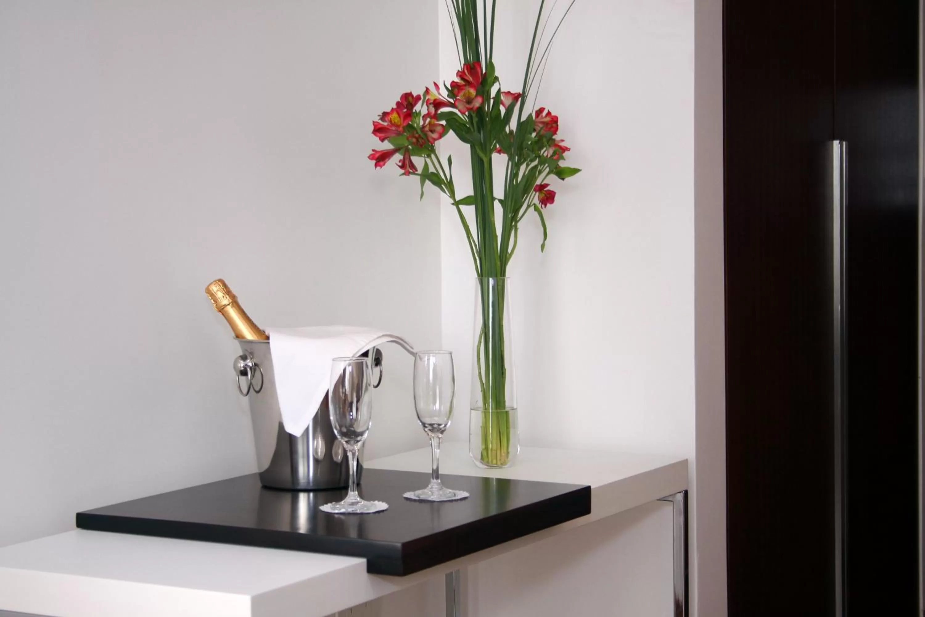 Food and drinks in San Isidro Plaza Hotel