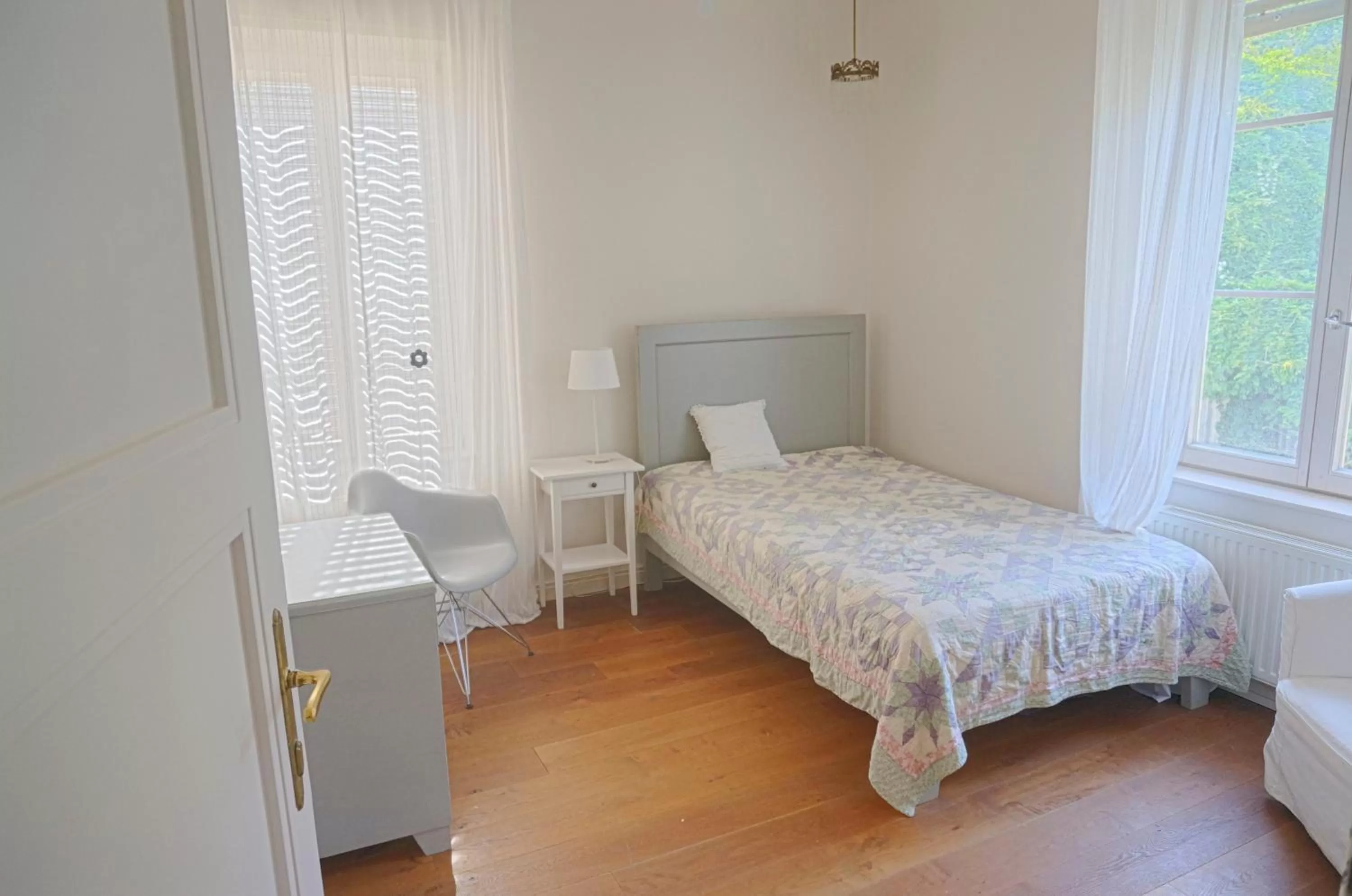 Bedroom, Room Photo in Embassy Row BnB