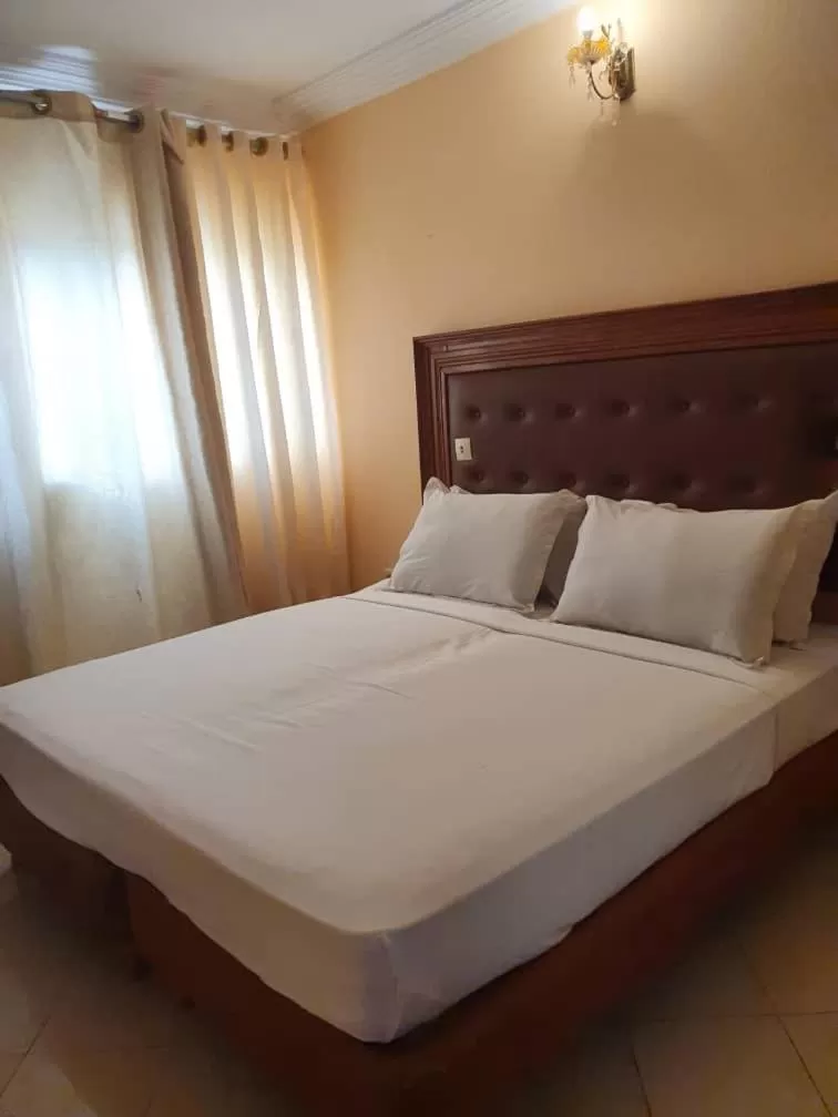 Bed in Fini Hotel Bobende