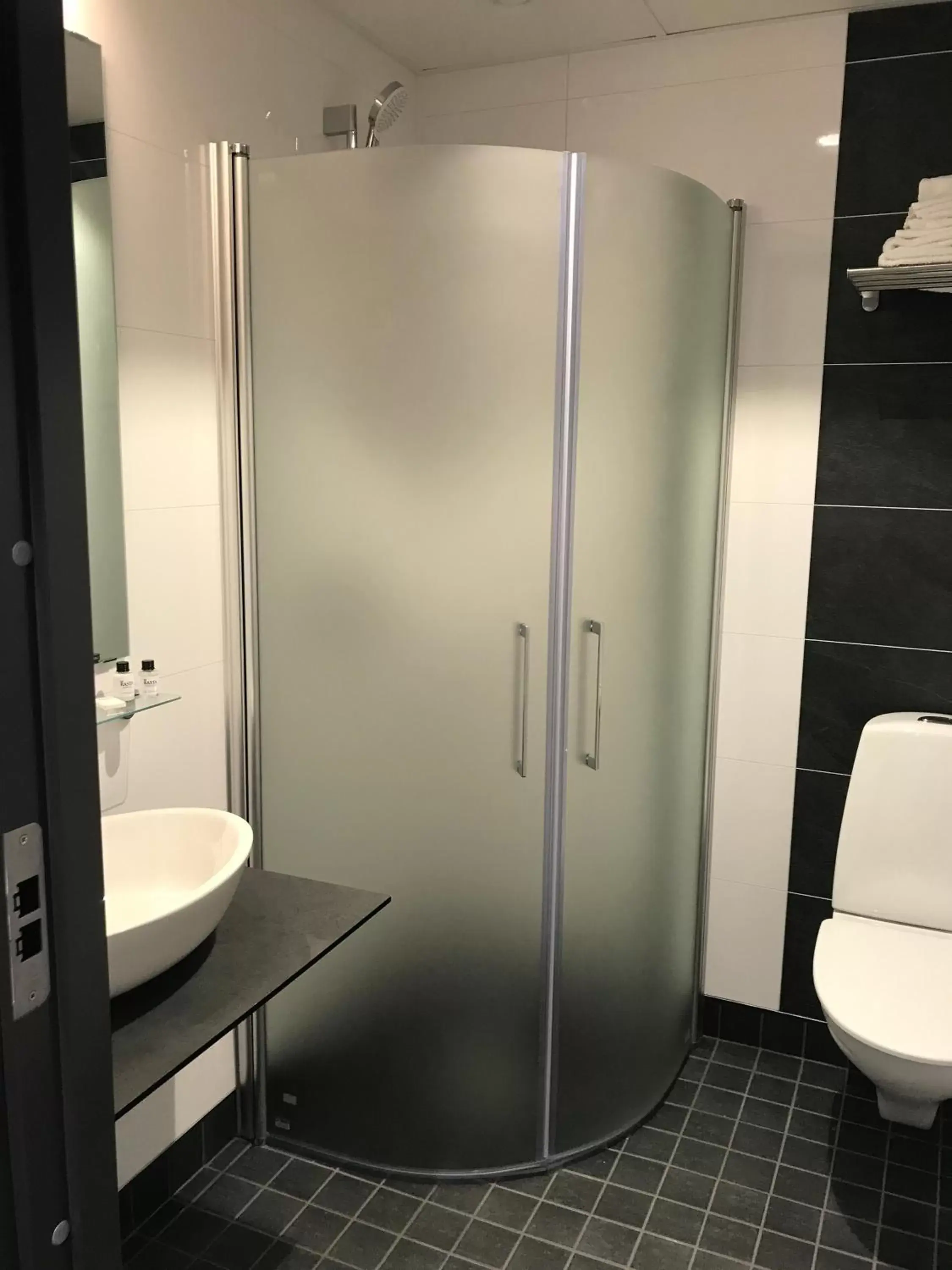 Double Room in Rasta Grums Double Room in Rasta Grums