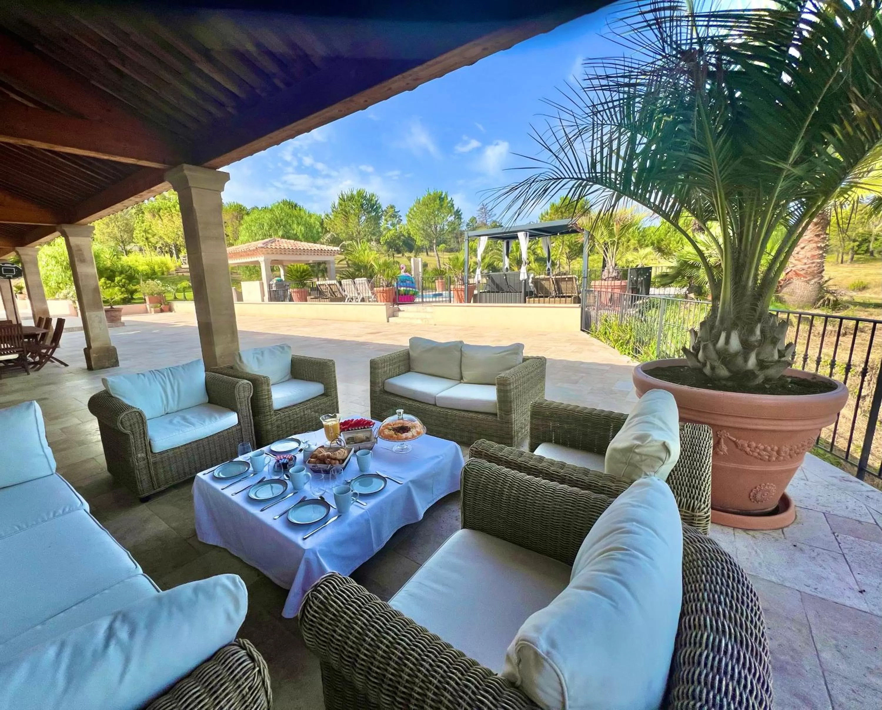 Garden in Villa La Source 83 - room close to St Tropez