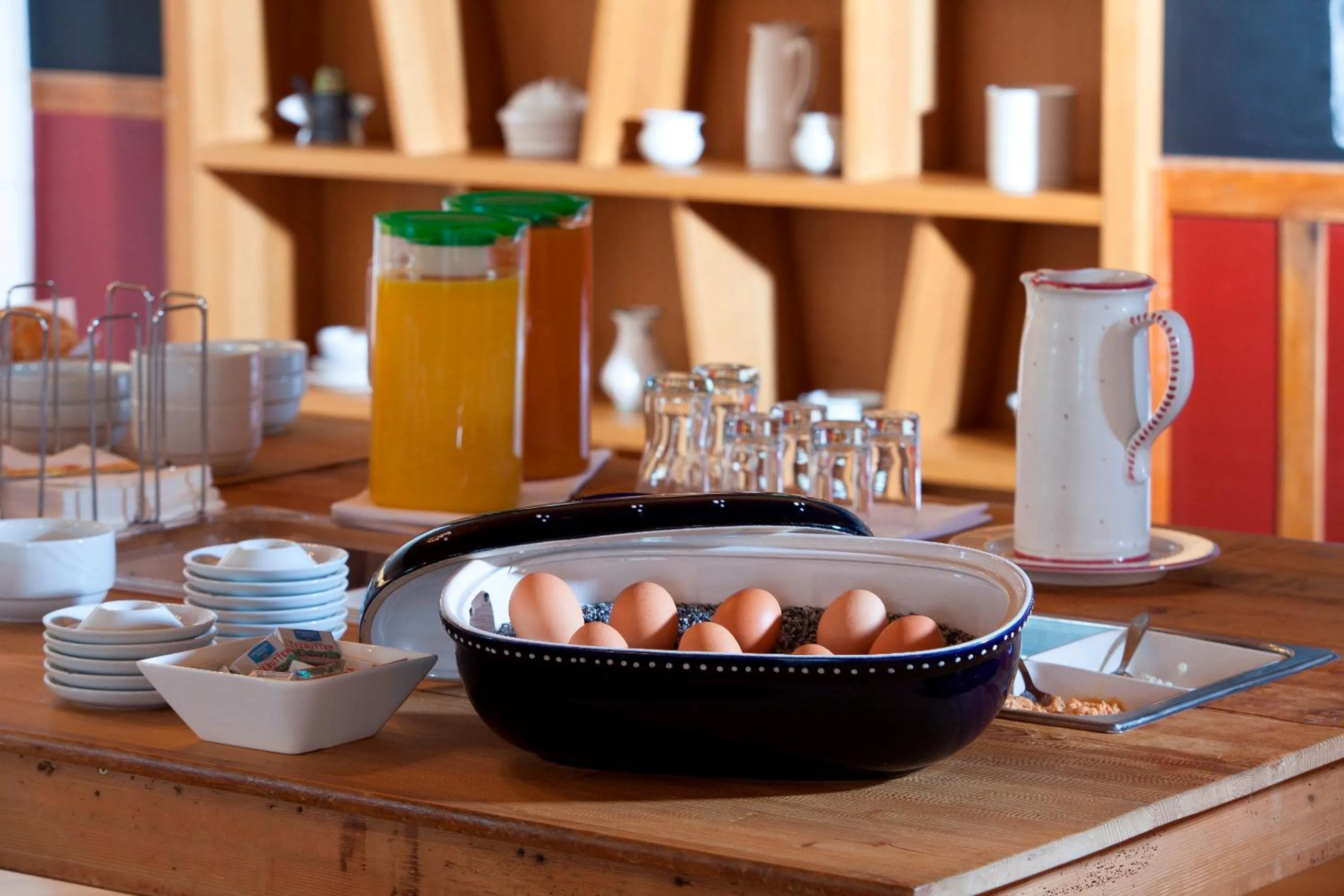 Restaurant/places to eat in Keramikhotel Goldener Brunnen