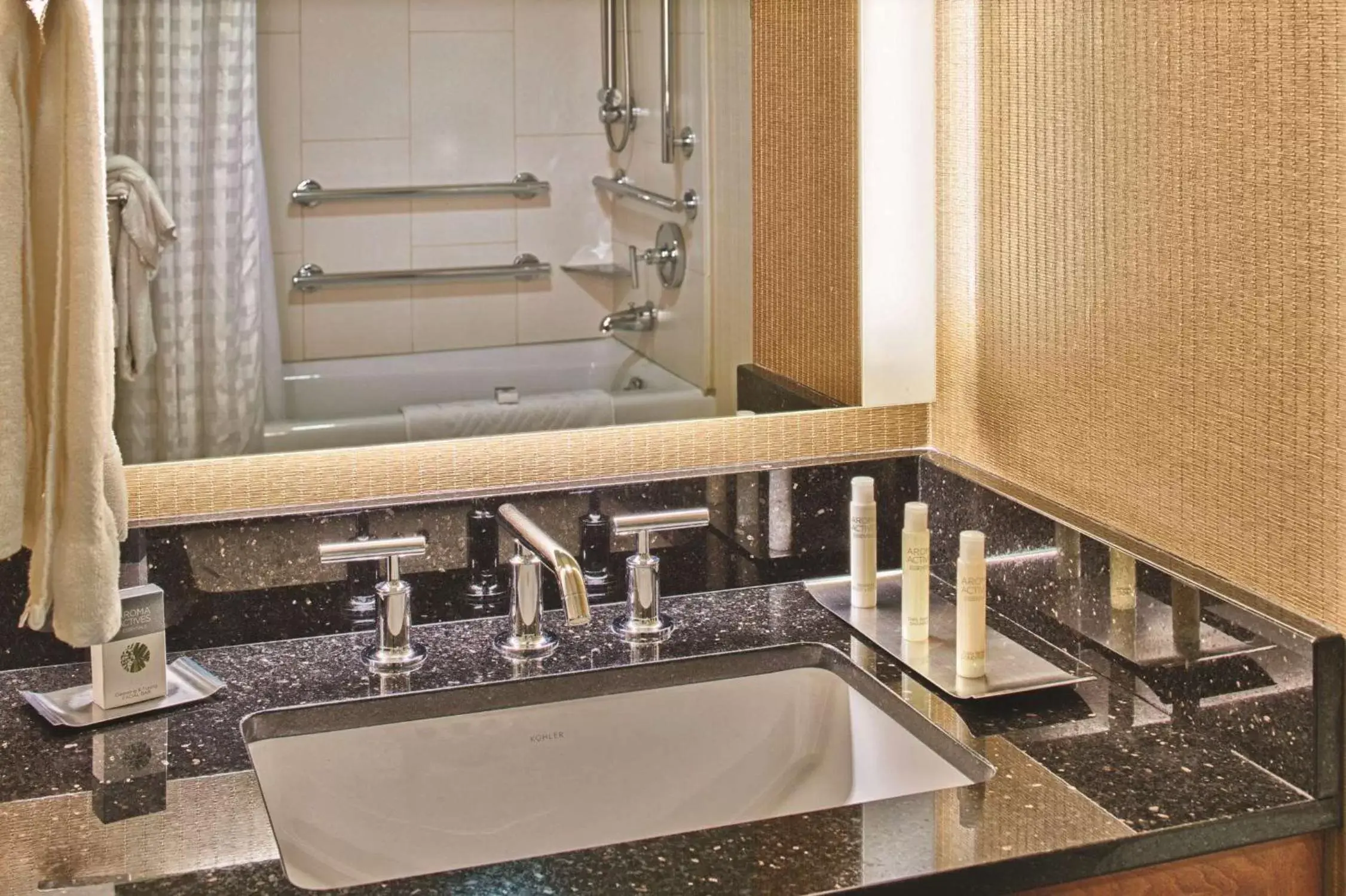 Queen Room with Two Queen Beds - Hearing Accessible with Tub in DoubleTree by Hilton Seattle Airport Queen Room with Two Queen Beds - Hearing Accessible with Tub in DoubleTree by Hilton Seattle Airport