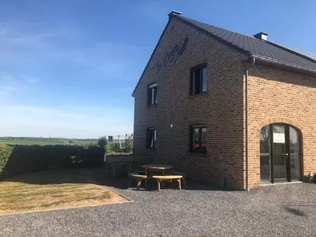 Triple Room with Private Bathroom in Le Boca Triple Room with Private Bathroom in Le Boca