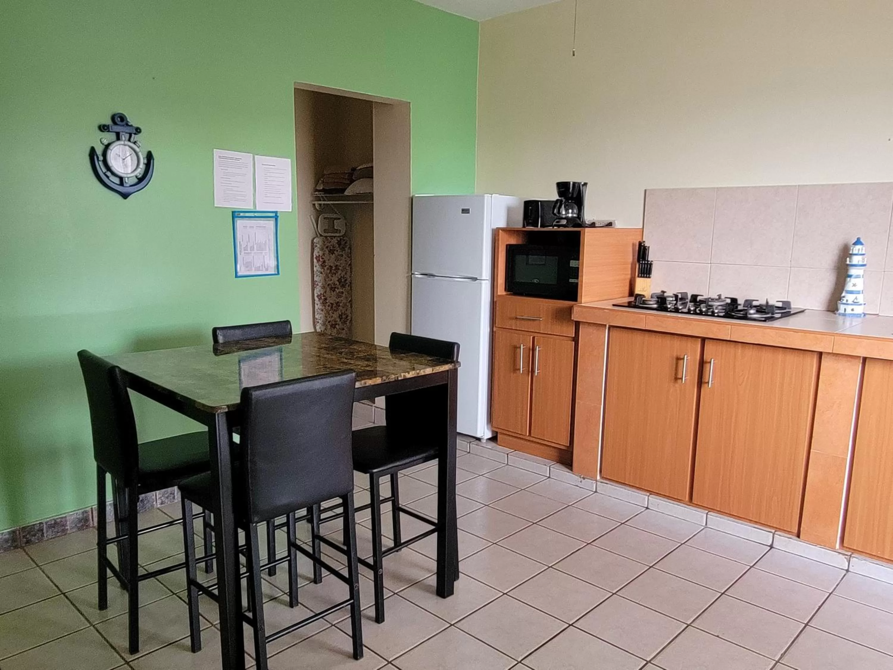 minibar, Kitchen/Kitchenette in Aguada of the Seas