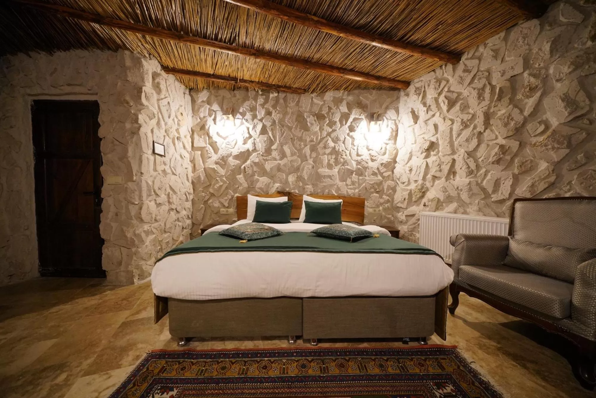 Photo of the whole room, Bed in Cappadocia Nar Cave House & Swimming Pool