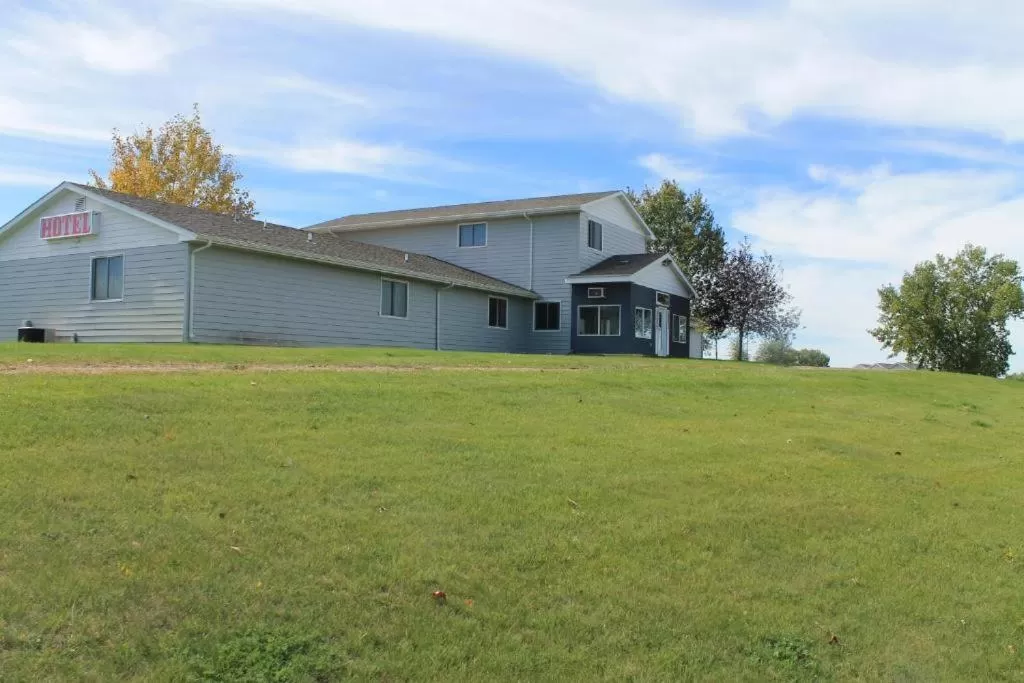 Property Building in Country Inn Hotel