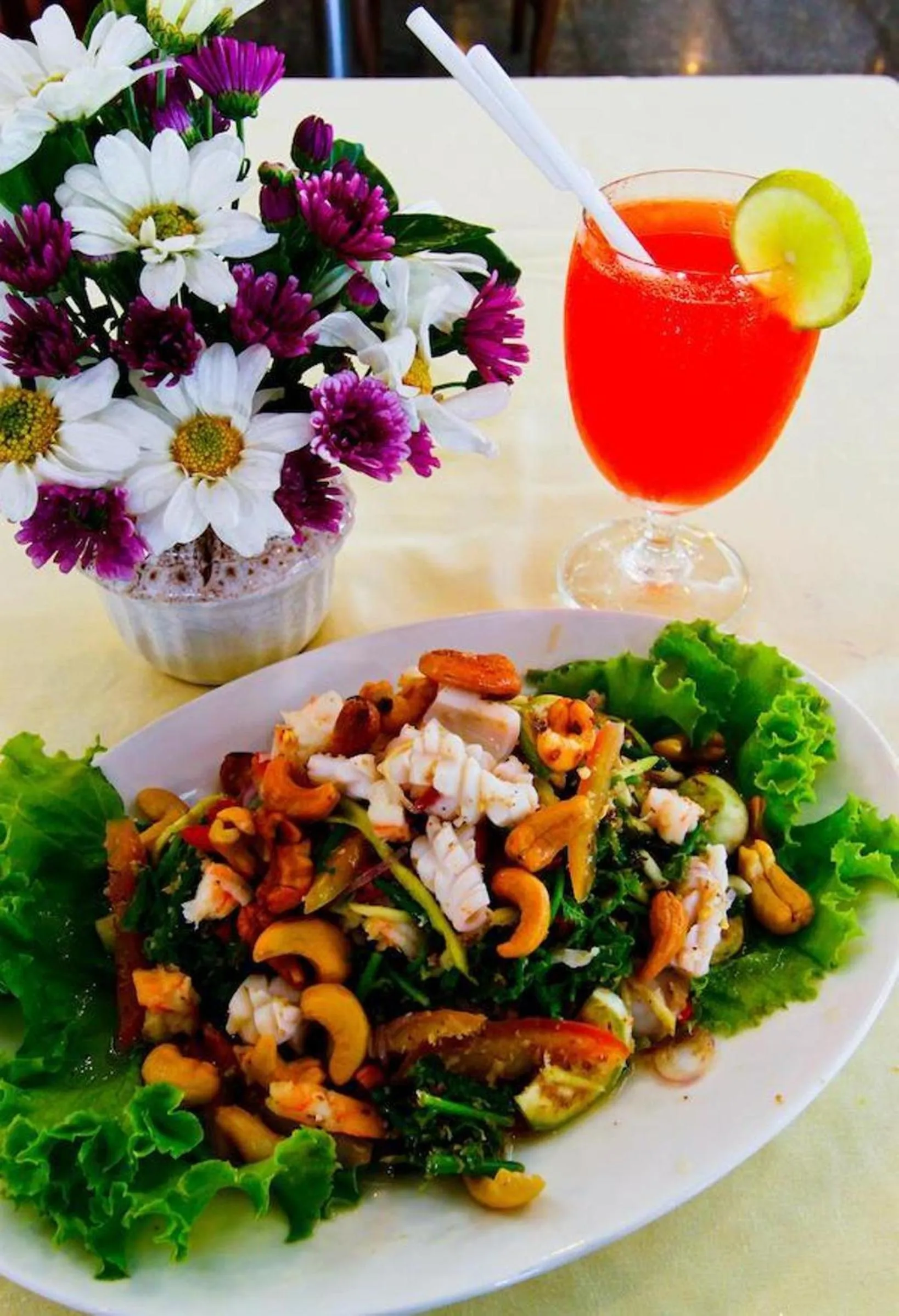 Food and drinks in Grand Park Hotel