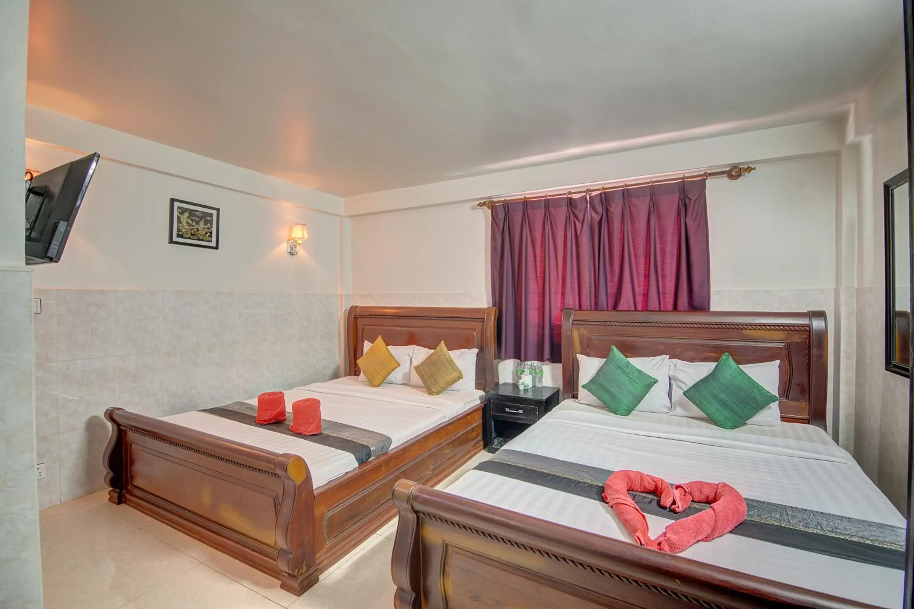 Deluxe Family Room - Free Pick Up in Siem Reap Pub Hostel Deluxe Family Room - Free Pick Up in Siem Reap Pub Hostel