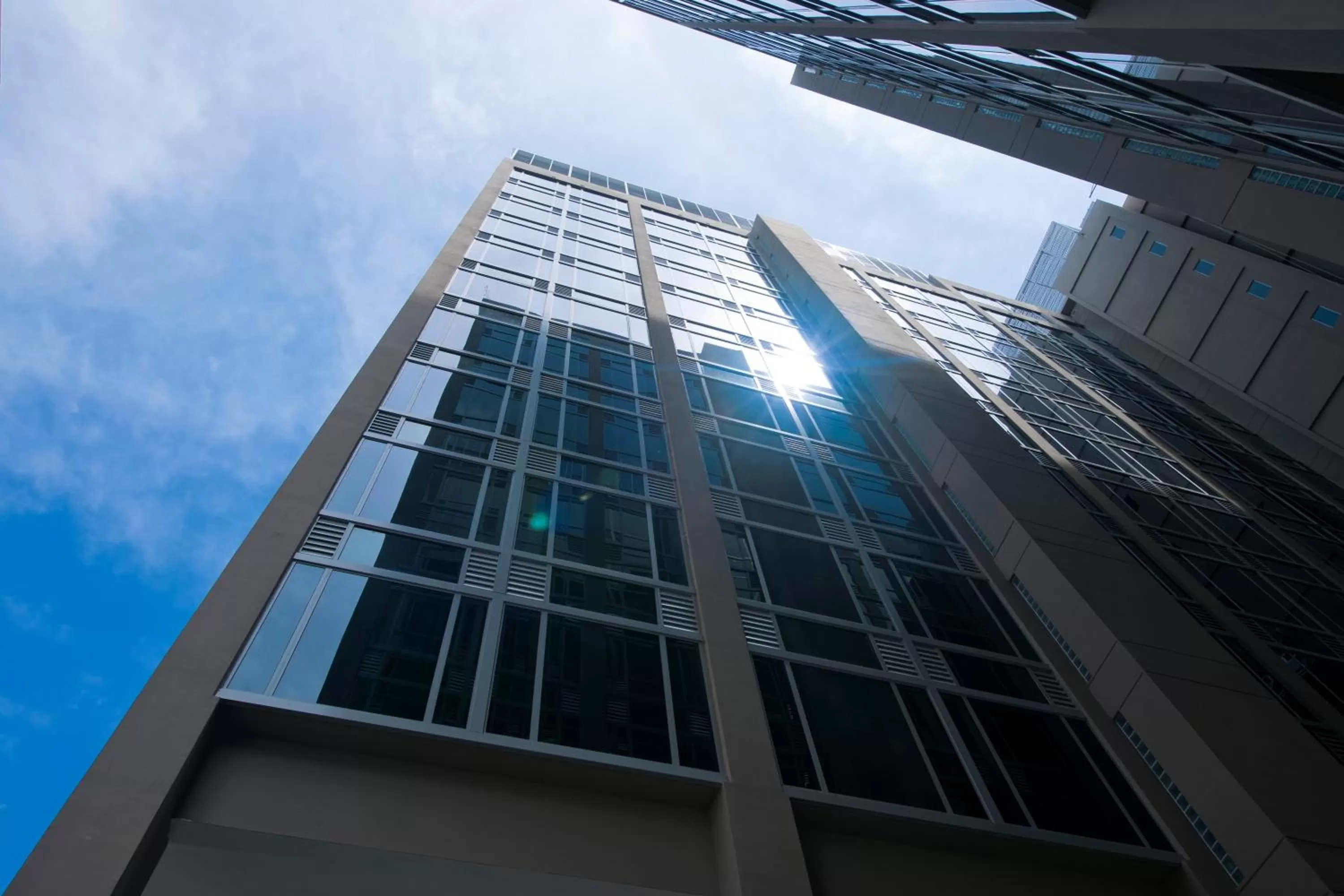 Facade/entrance in V Hotel Lavender
