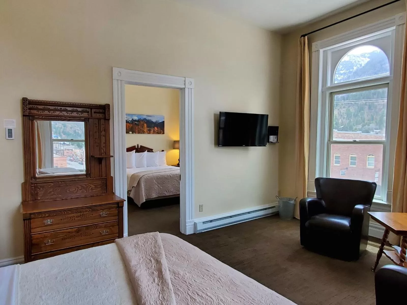 Bedroom, Bed in Hotel Ouray - for 12 years old and over