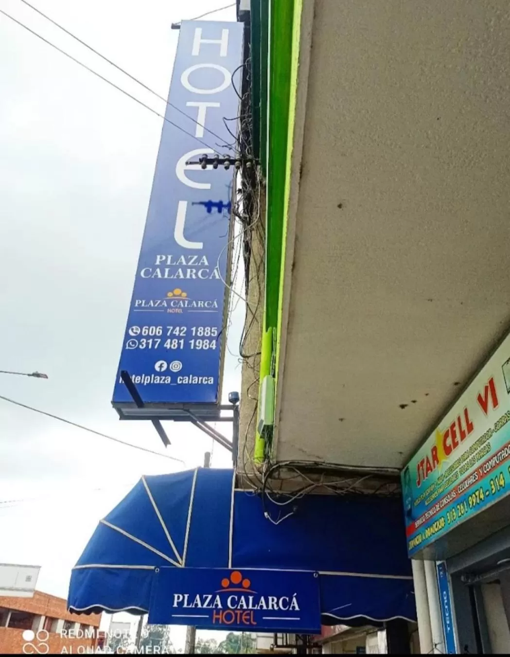 Property Logo/Sign in Hotel Plaza Calarcá